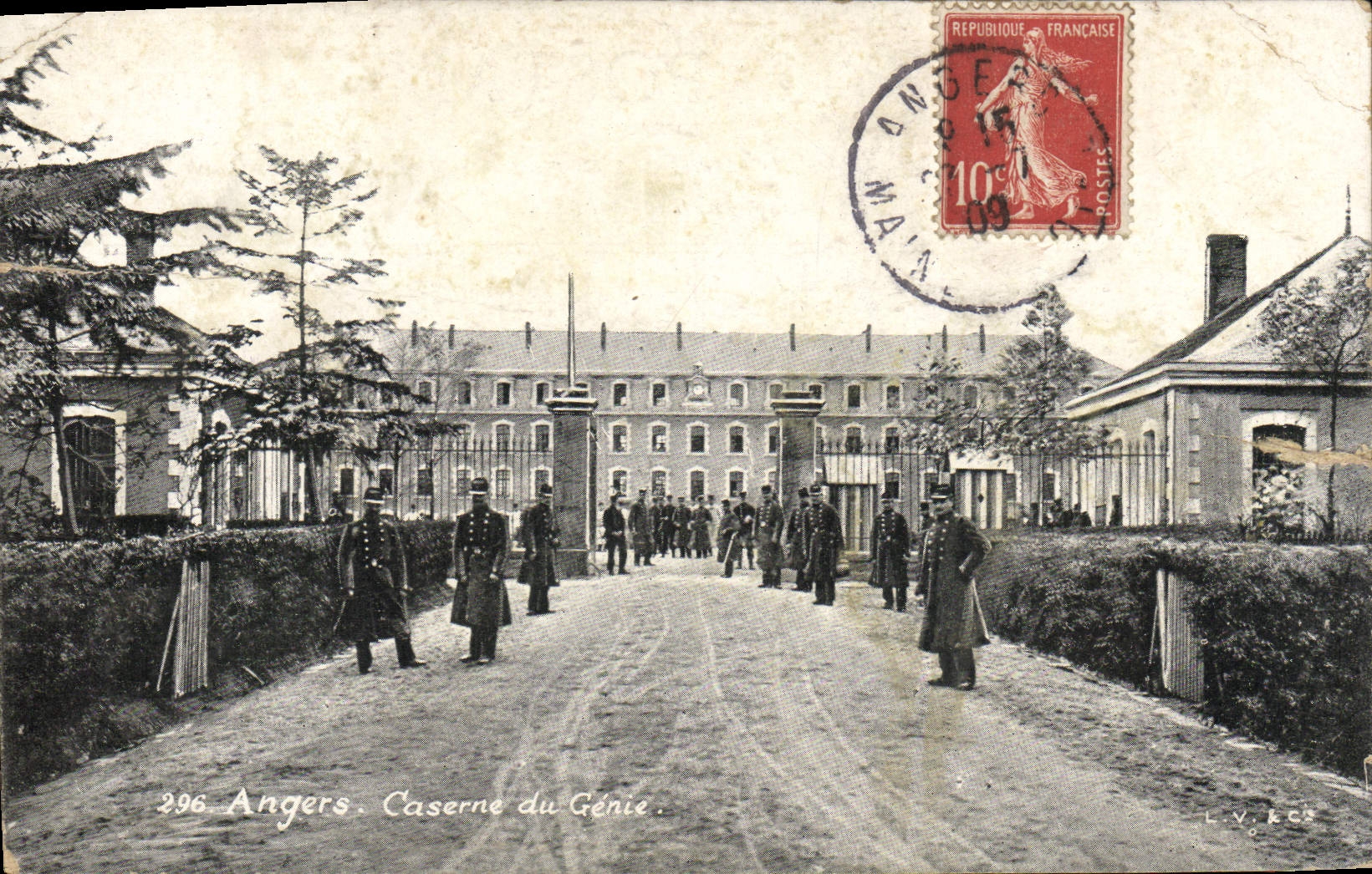 CPA Angers Caserne Du Genie Militaria