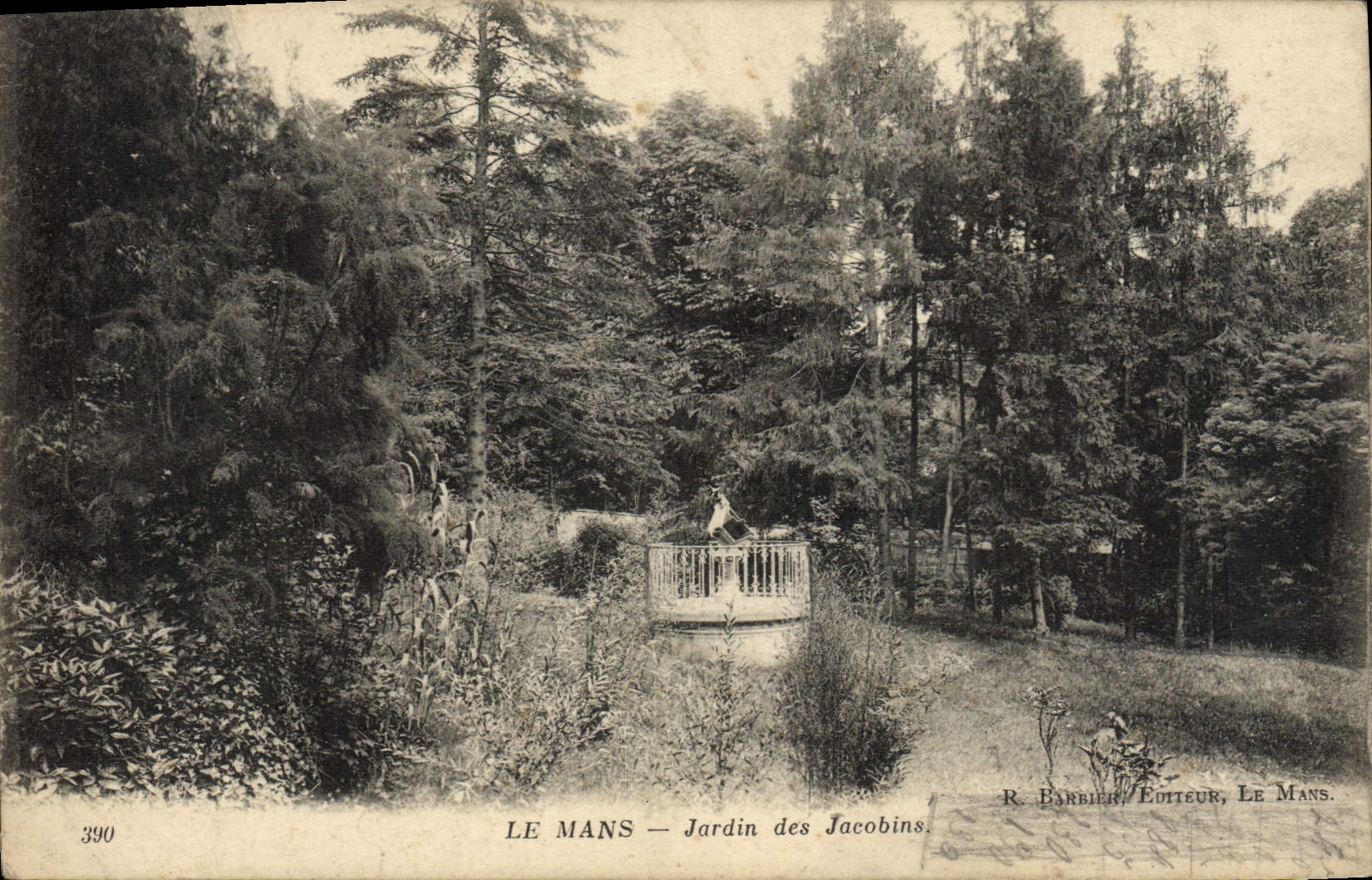 CPA Le Mans Jardin Des Jacobins
