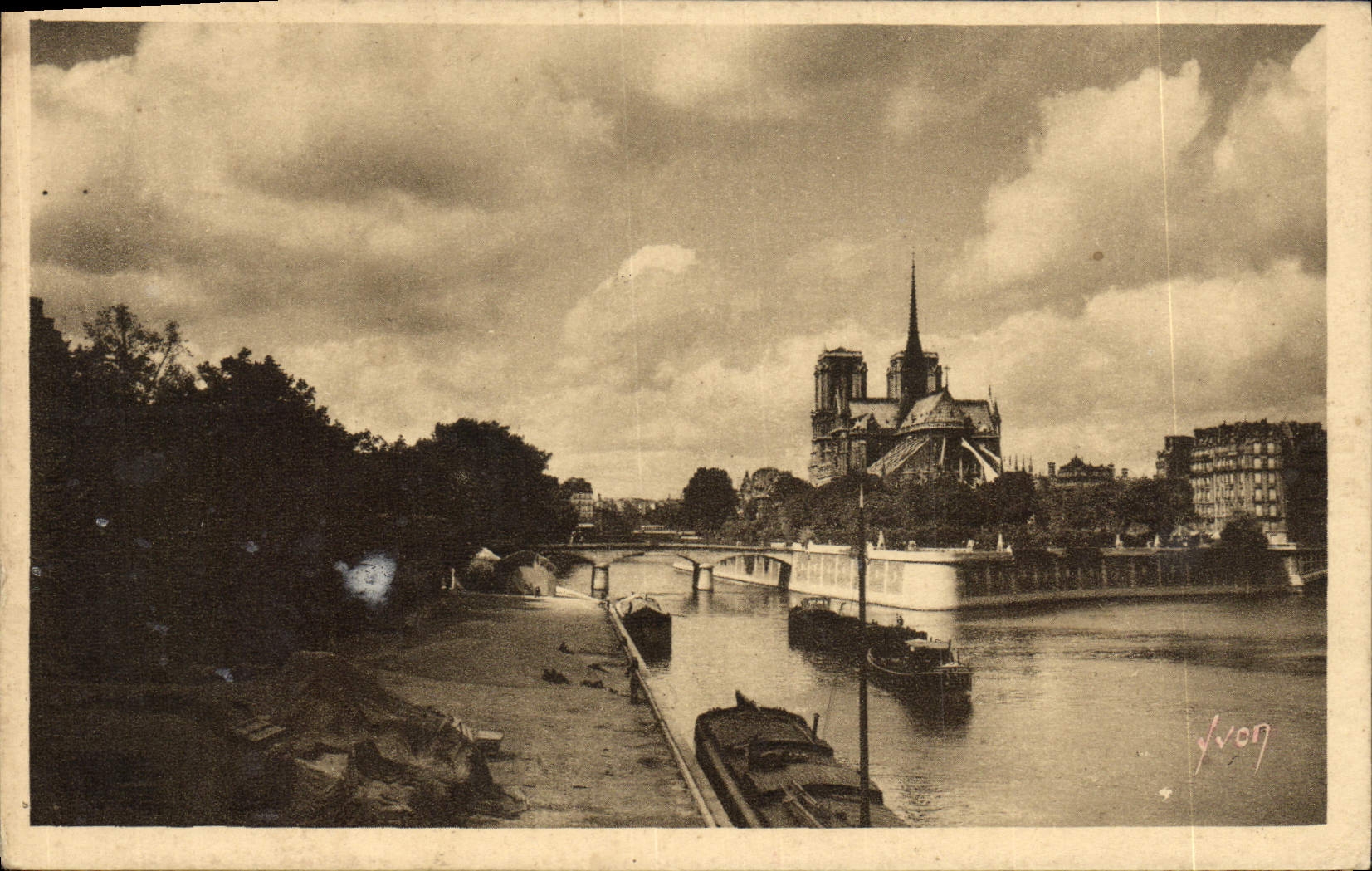 CPA Paris La Cite Notre Dame