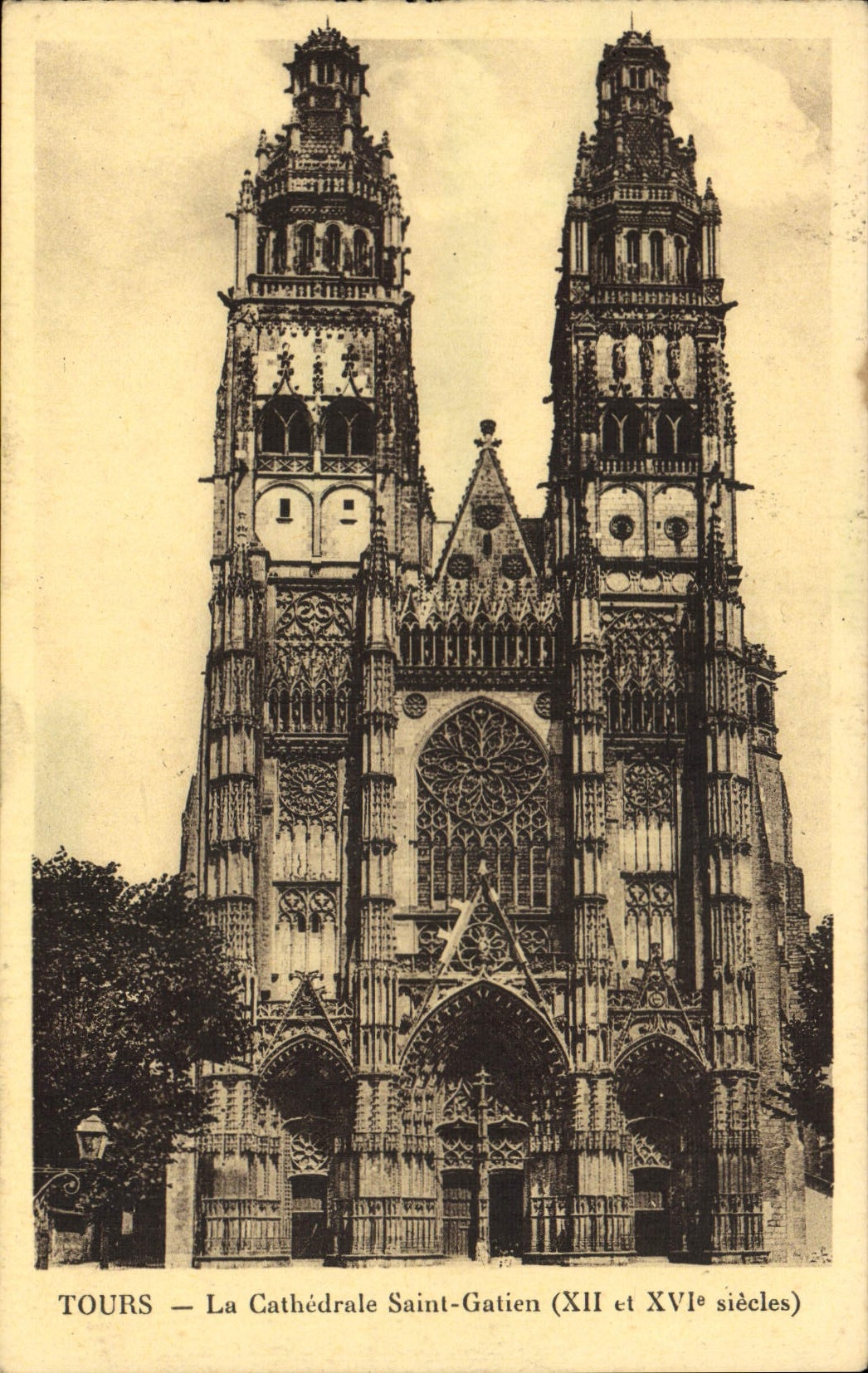 CPA Tours La Cathedrale Saint Gatien