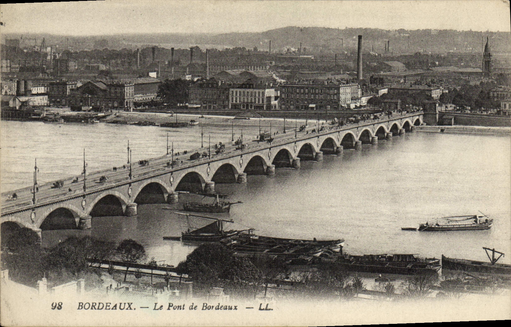 Burdeos de la POSTAL de la VENDIMIA el puente de Burdeos