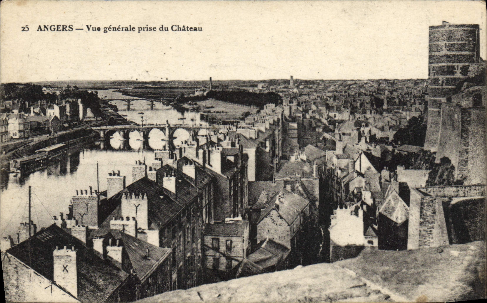 CPA Angers Vue generale Prise du Chateau