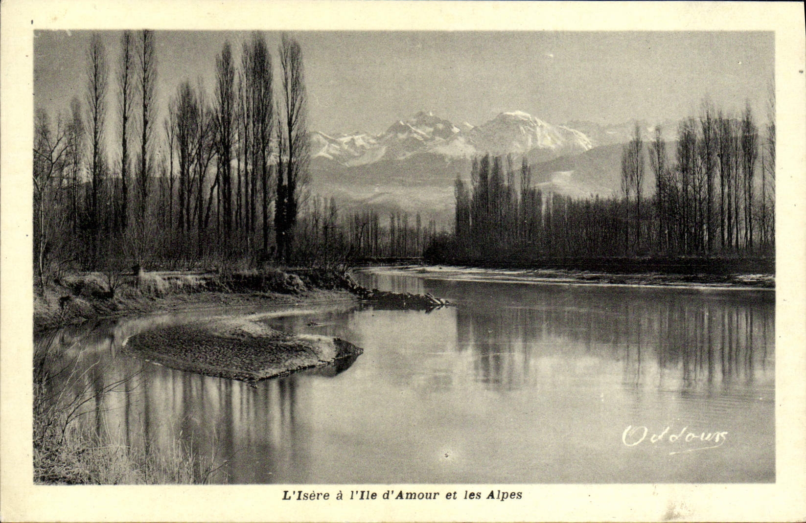 CPA L'Isere a I'lle d'Amour et les Alpes