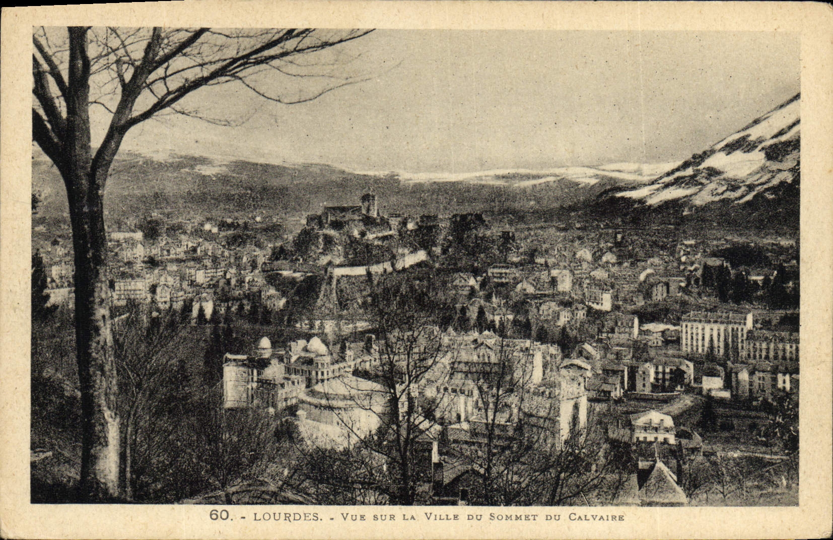 VINTAGE POSTCARD Heavy Sight On the City Of the Summit Of the Martyrdom