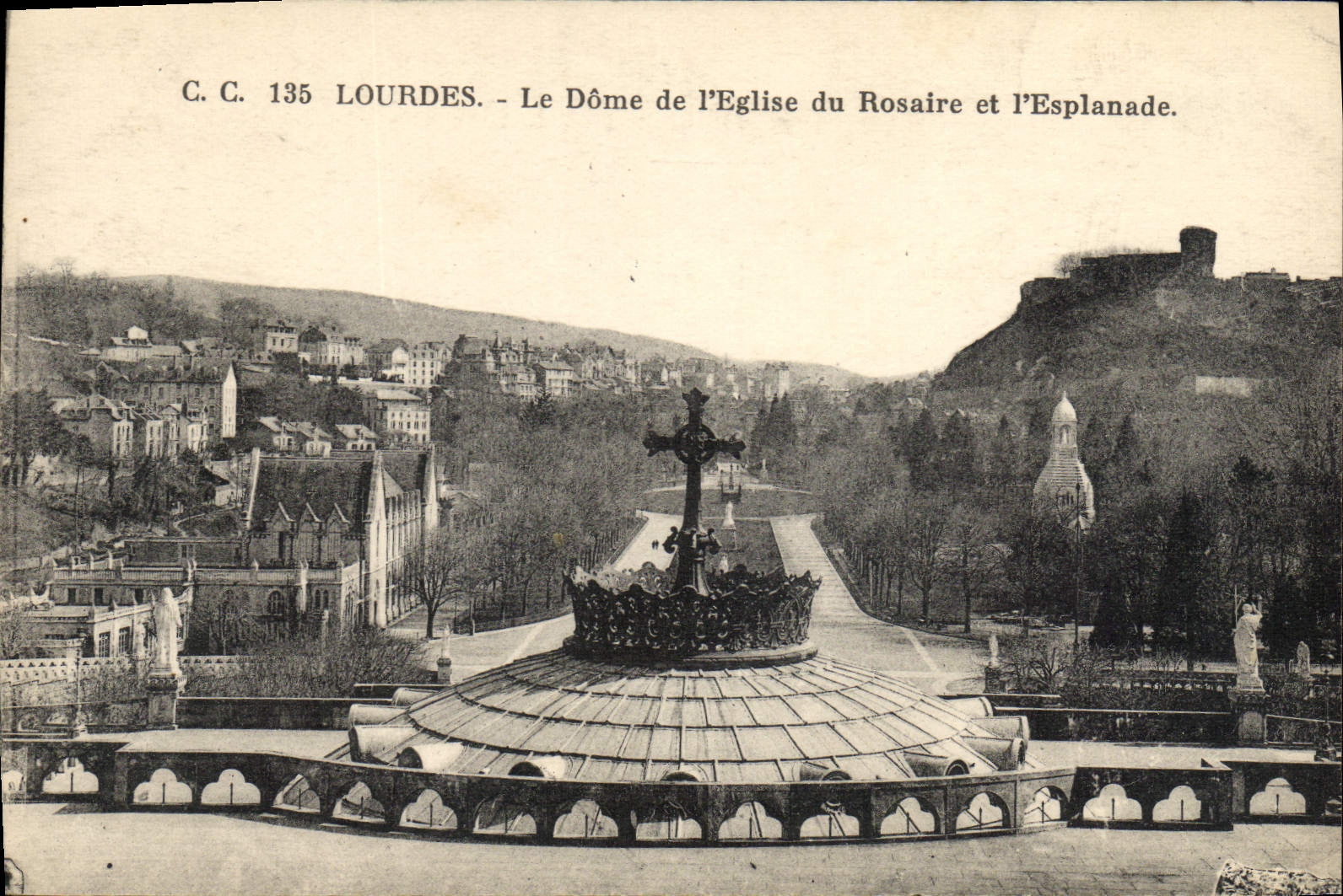 VINTAGE POSTCARD Heavy the Dome of the Church of the Rosary and the Esplanade
