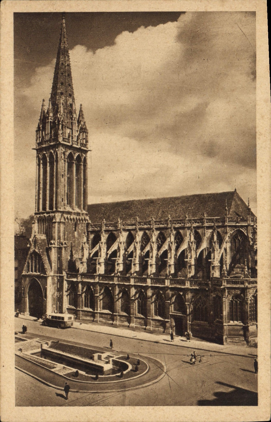 CPA Caen Eglise Saint Pierre