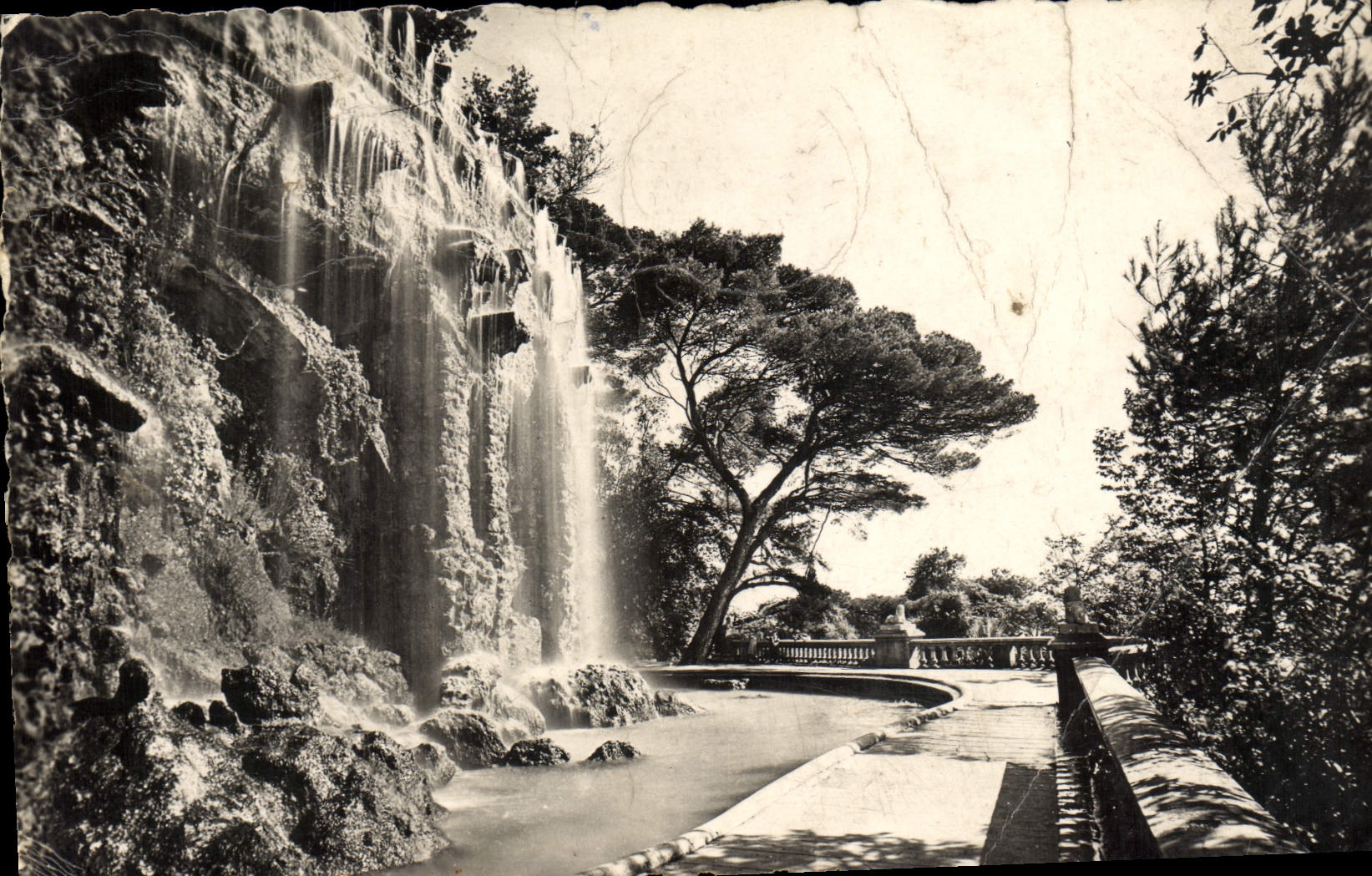 CPM Nice Cascade du chateau