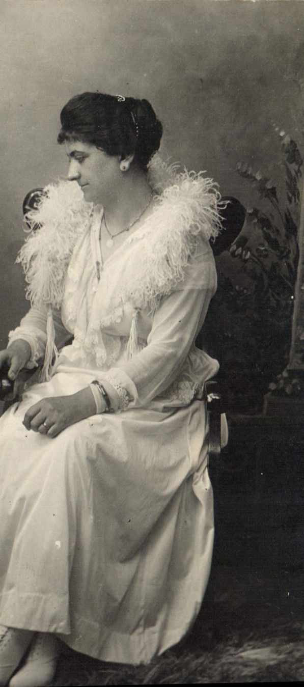 VINTAGE POSTCARD Fantaisie Woman Tallies Child and bicycle