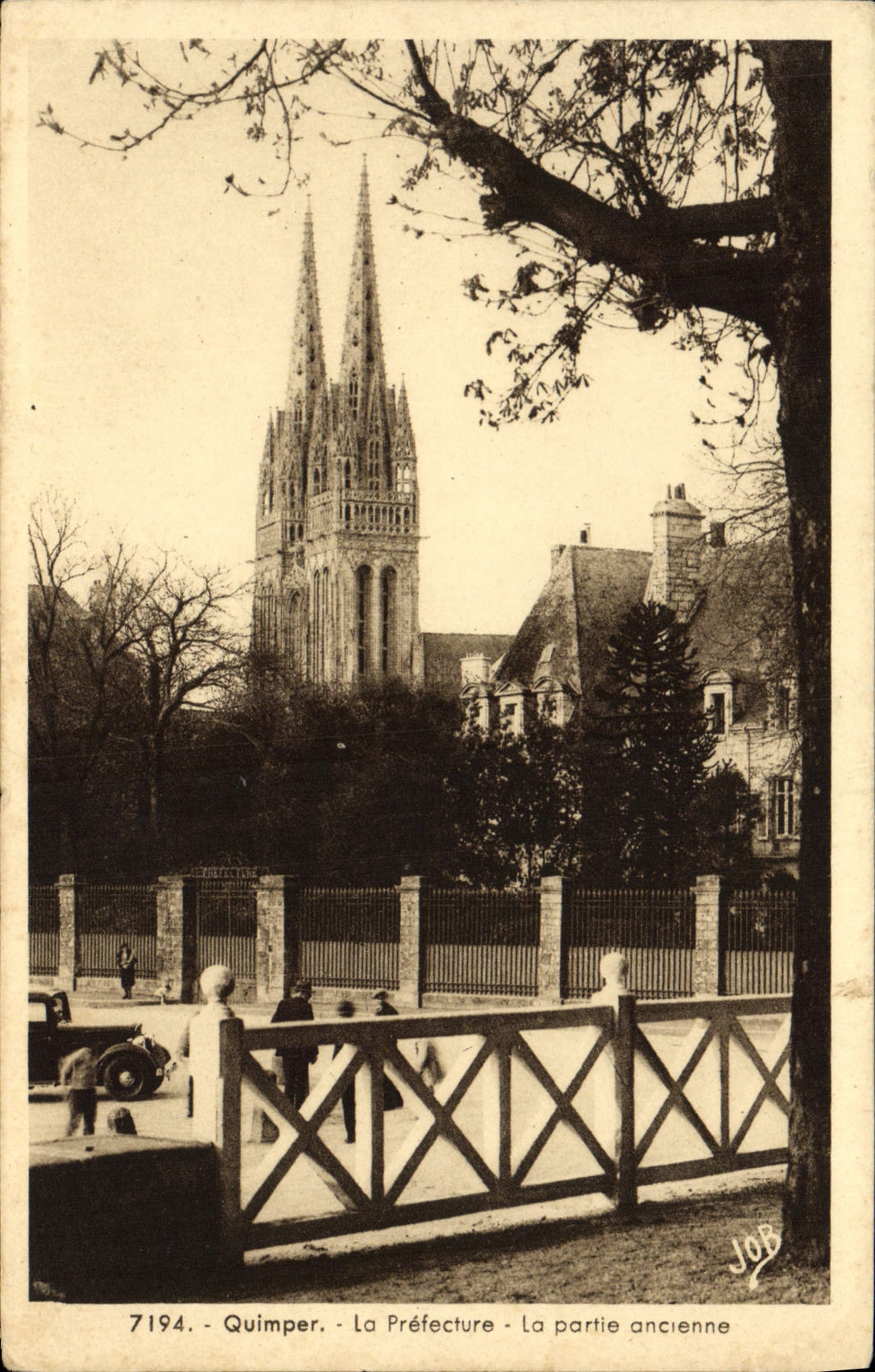 VINTAGE POSTCARD Quimper Prefecture the old part
