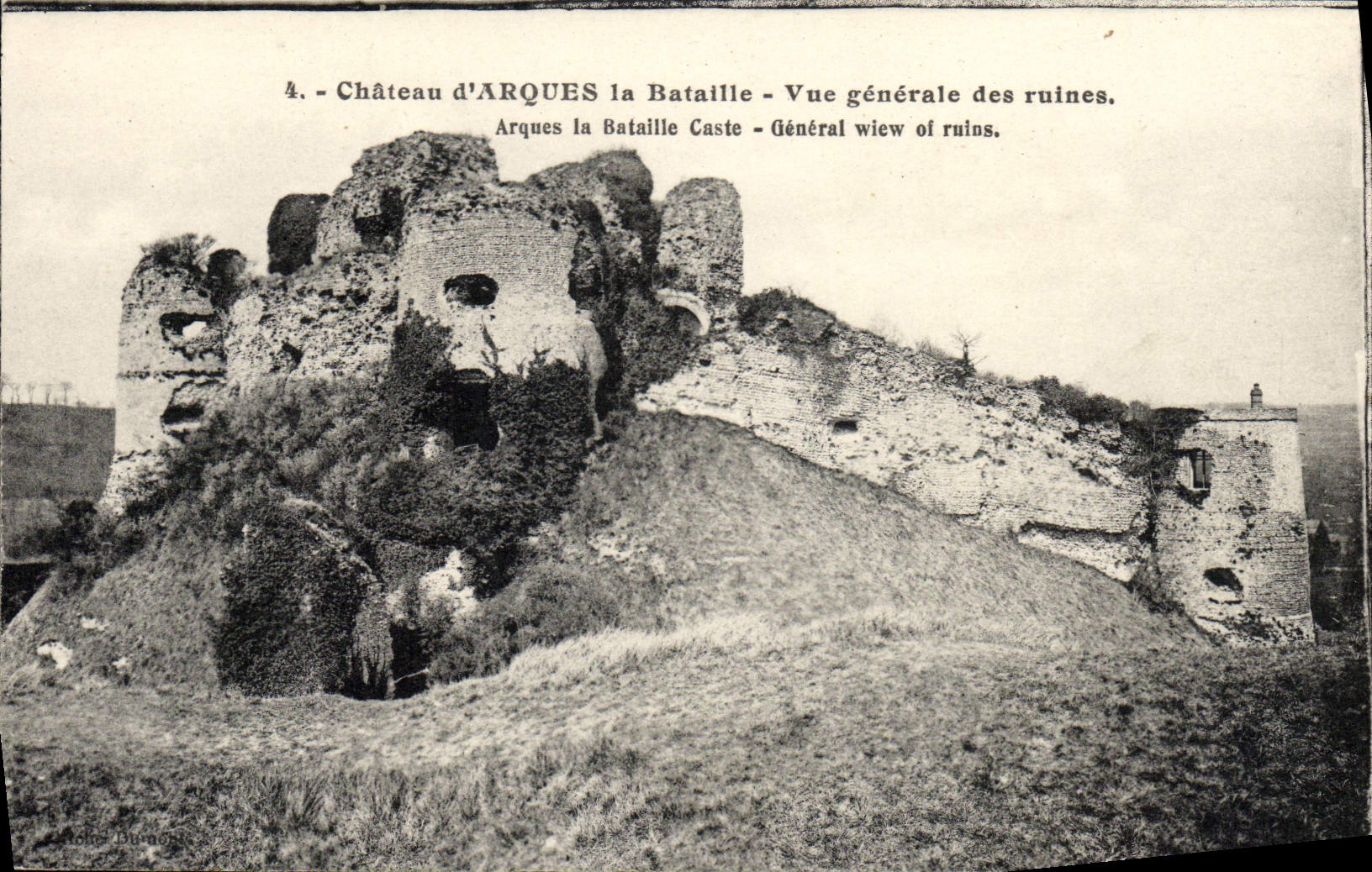 VINTAGE POSTCARD Castle of Arch the Battle View Ruins