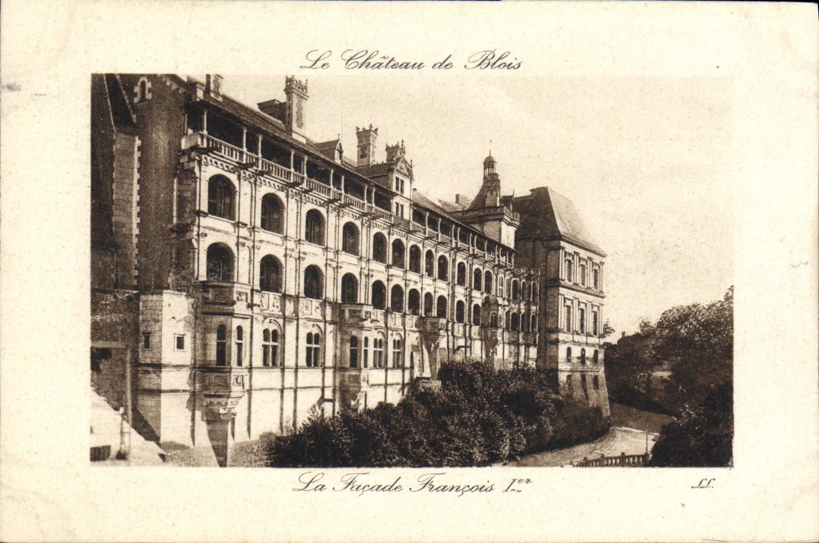 CPA Blois Le Chateau La Facade Francois 1er