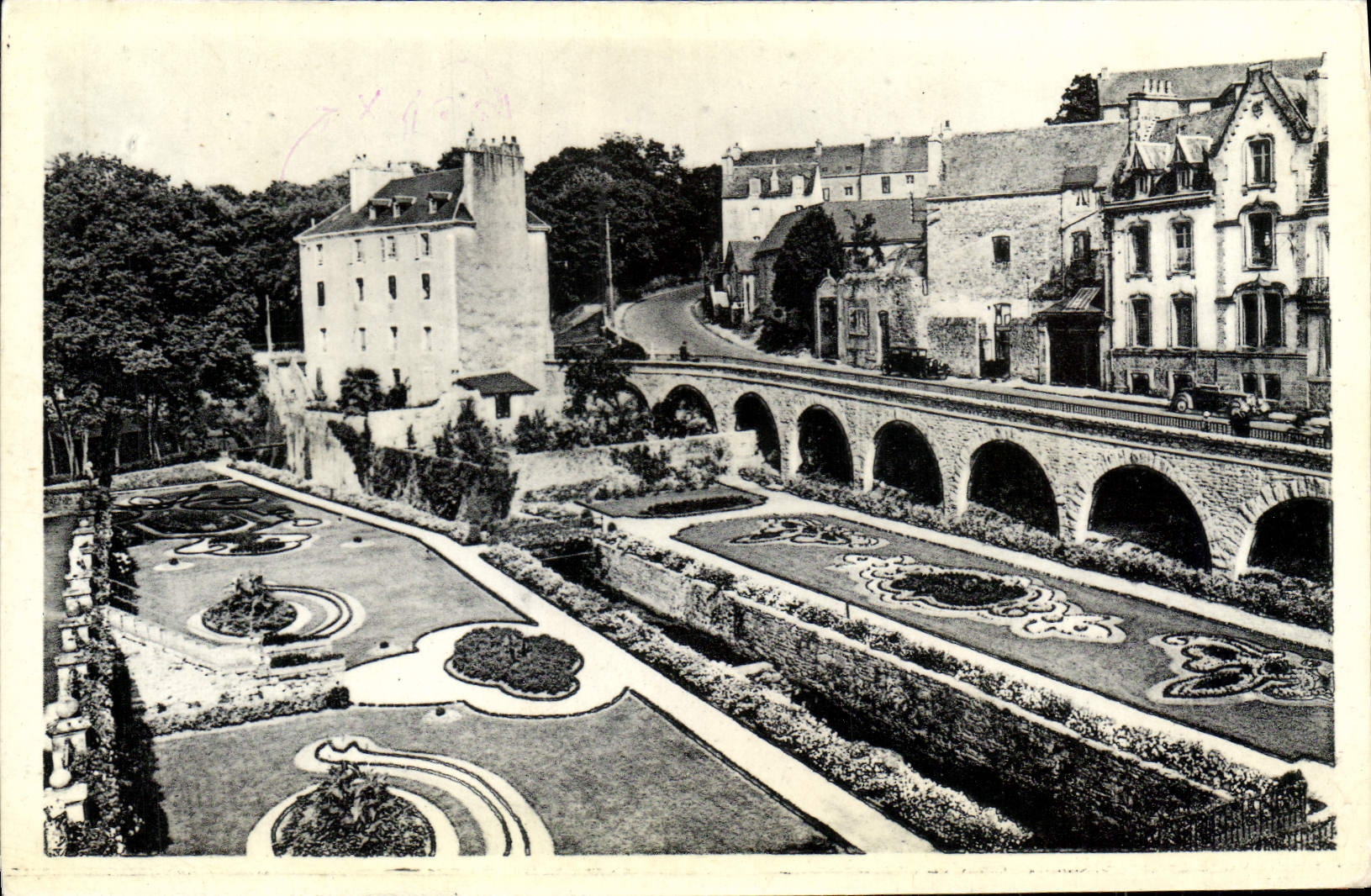VINTAGE POSTCARD Valves Gardens
