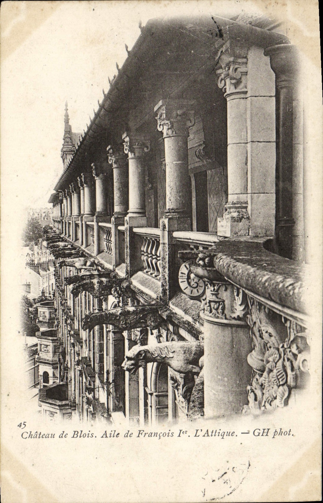CPA Blois Chateau de Aile de Francois 1er L'attique 