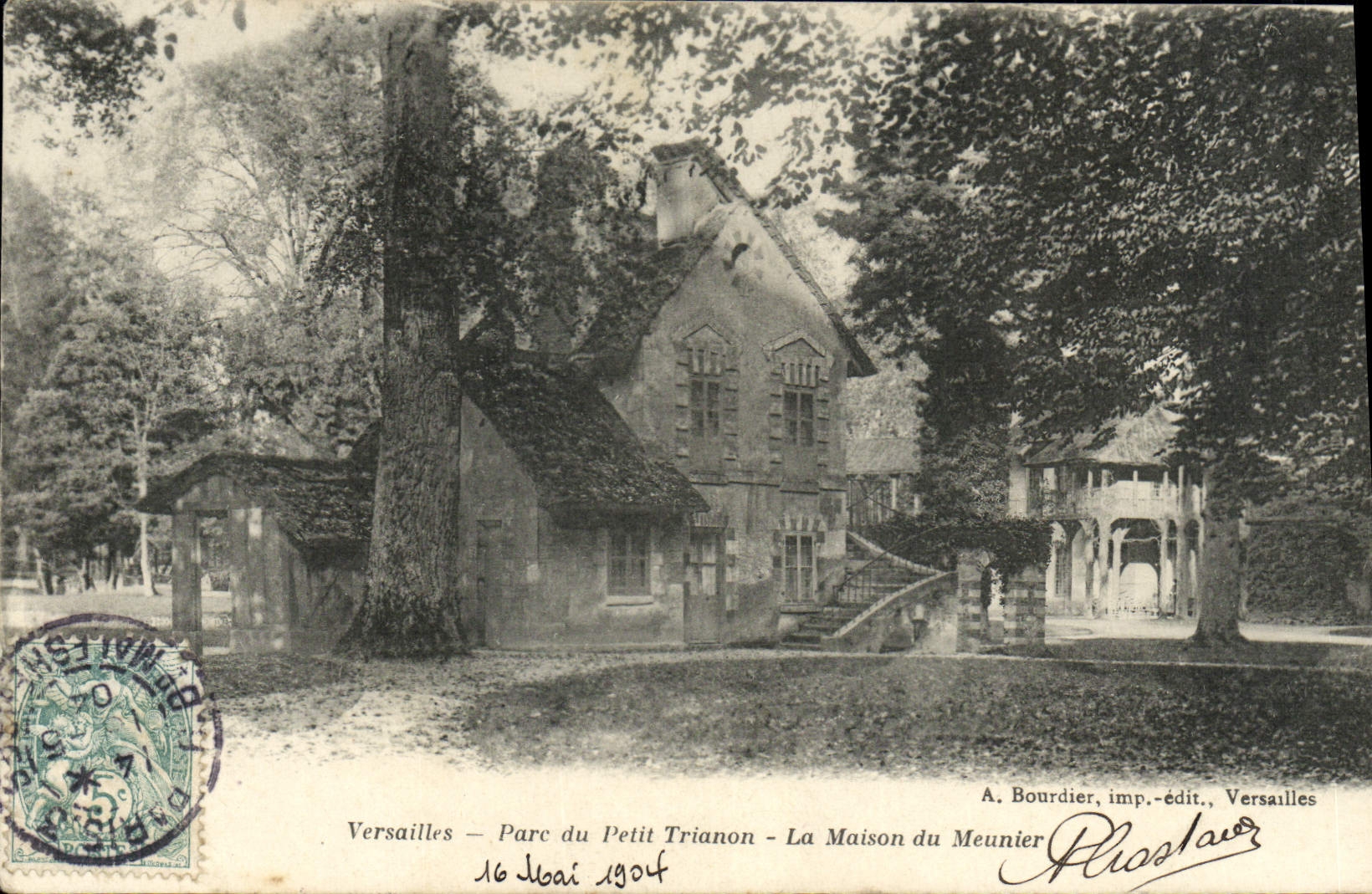 CPA Versailles Parc du Petit Trianon La Maison du Meunier