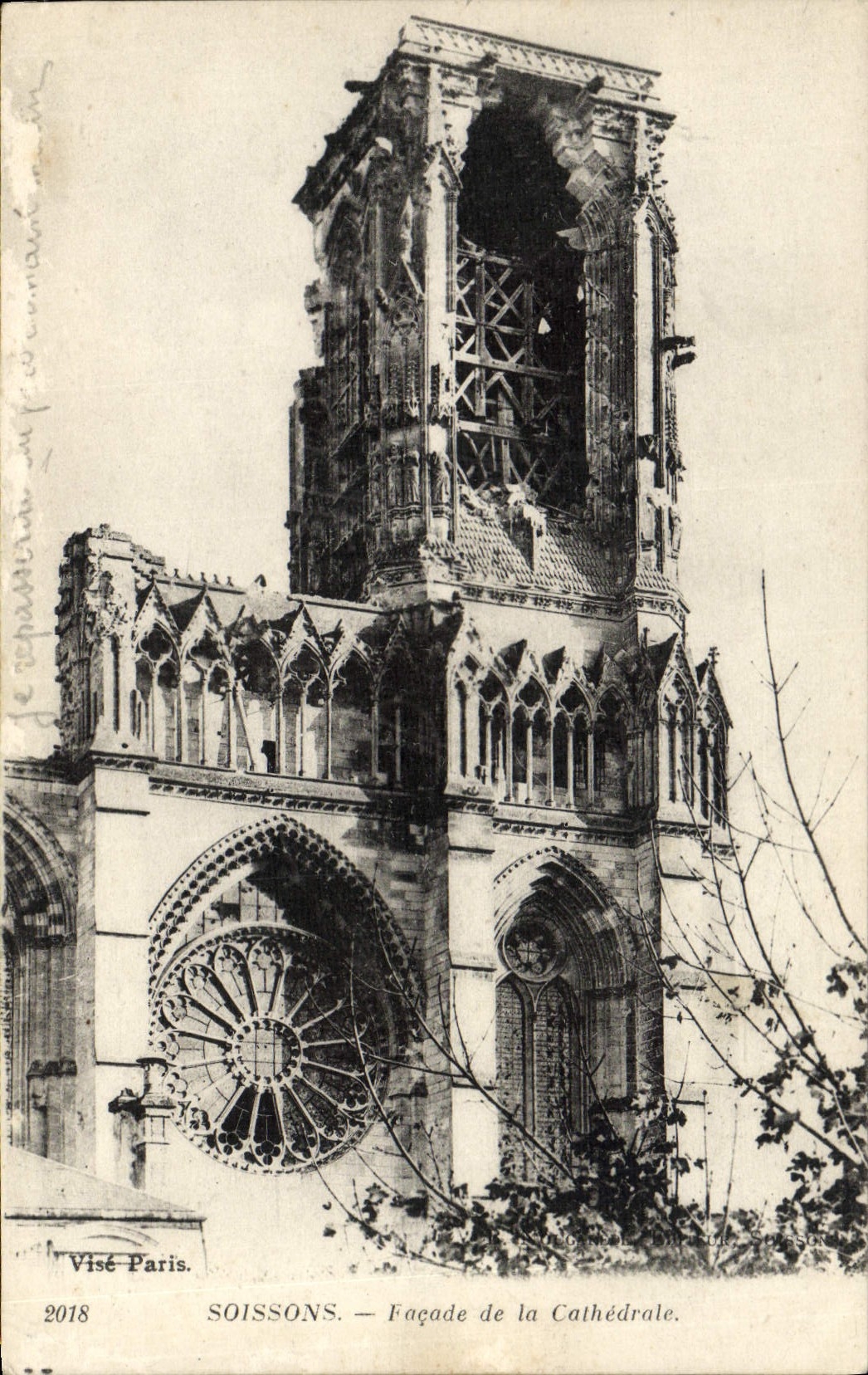 CPA Soissons Facade de La Cathedrale Militaria