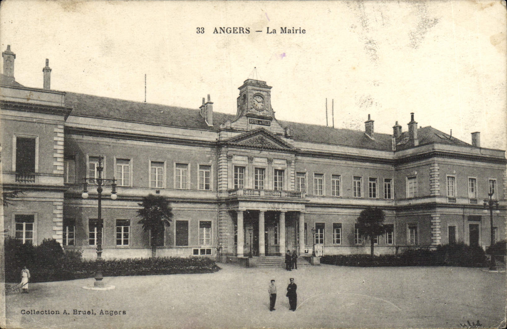 La POSTAL de la VENDIMIA encoleriza el ayuntamiento