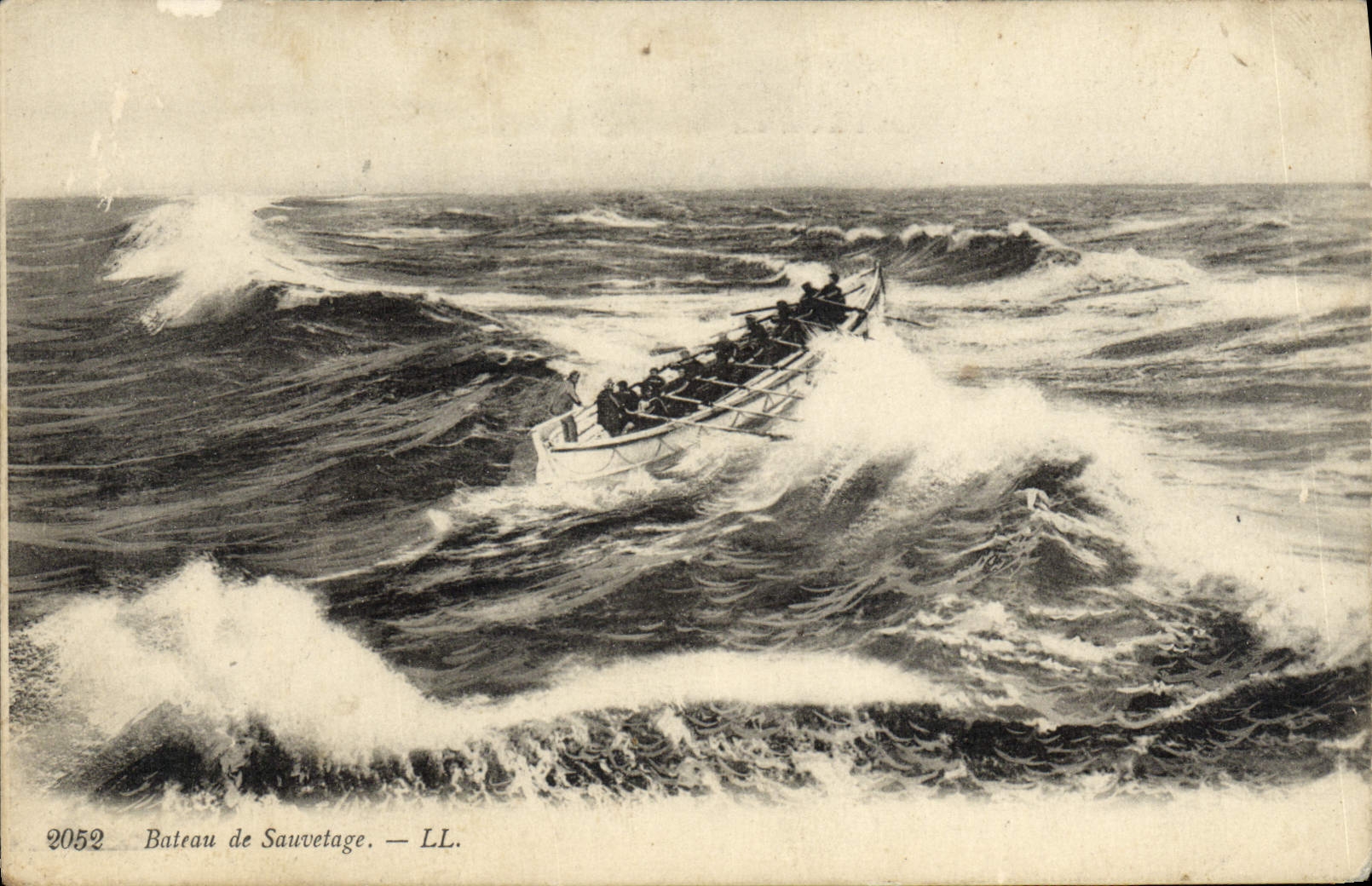 VINTAGE POSTCARD Beteau de Sauvetage