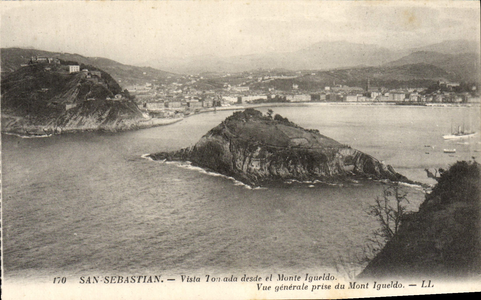VINTAGE POSTCARD San Sebastian Vista Tonada desde el Monte Igueldo