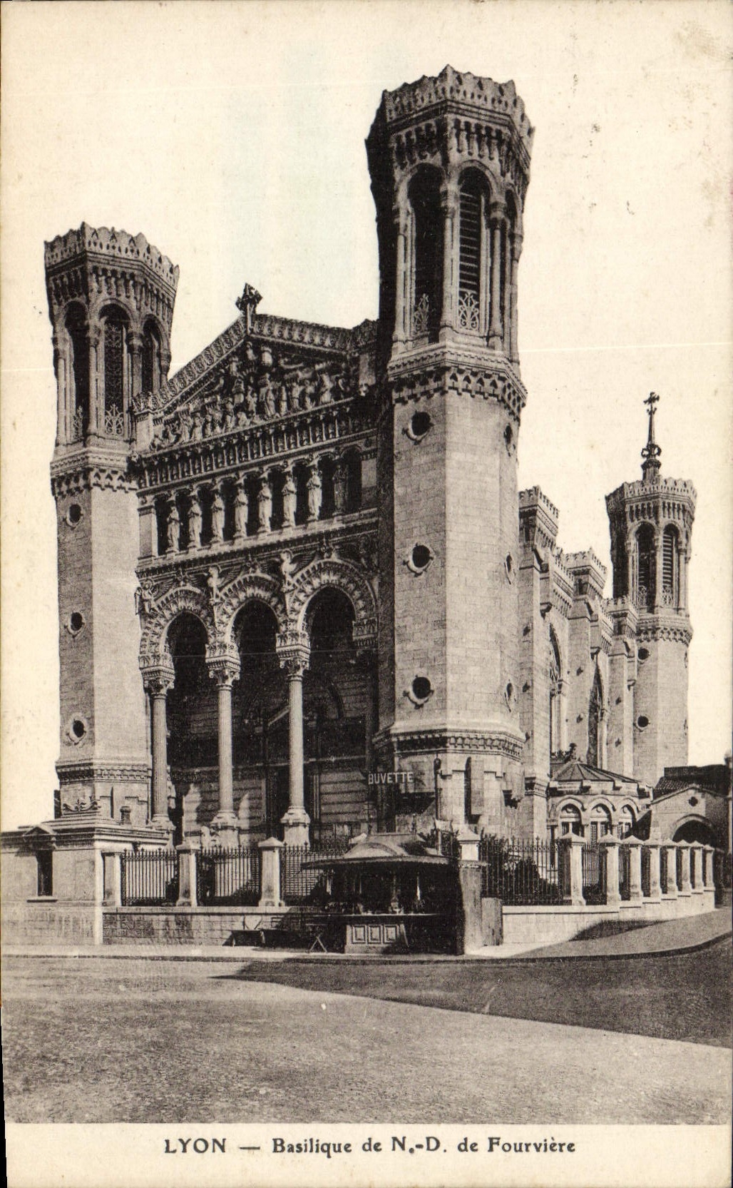 CPA Lyon Basilique de Notre Dame De Fourviere
