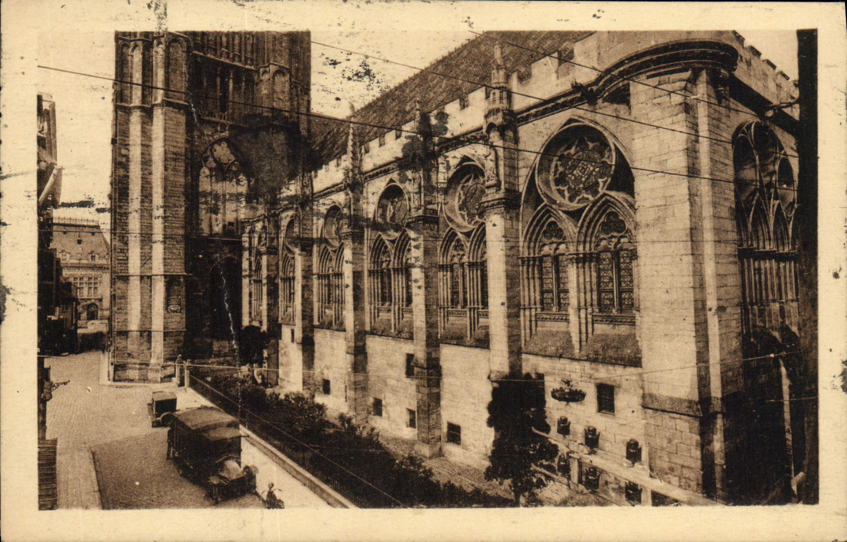 POSTAL de la VENDIMIA Sens el gothioue notable del edificio del paladar del Synodal