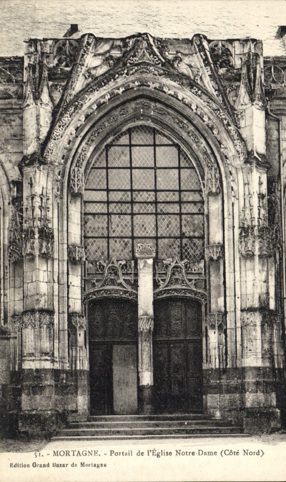 CPA Mortagne Portail De l'Eglise Notre Dame