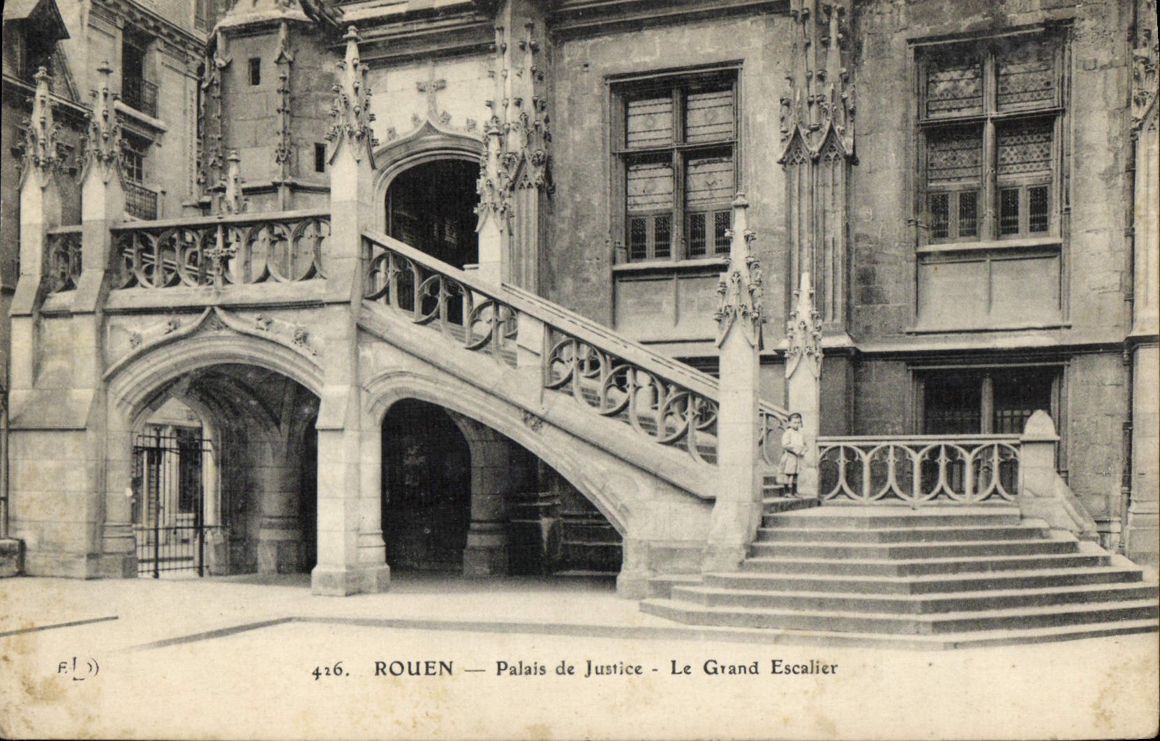CPA Rouen Palais De Justice Le Grand Escalier