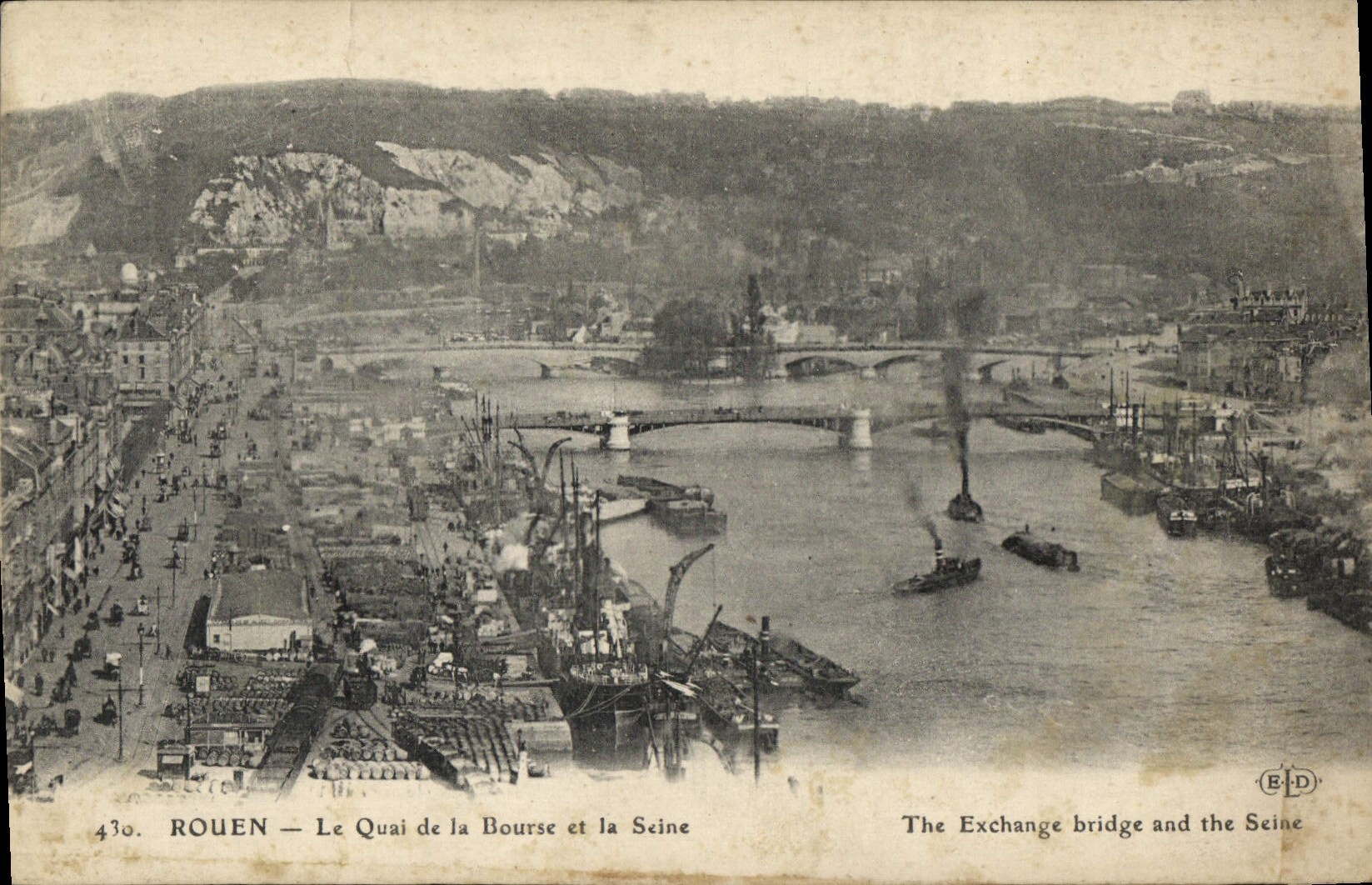 CPA Rouen Le Quai De La Bourse Et La Seine