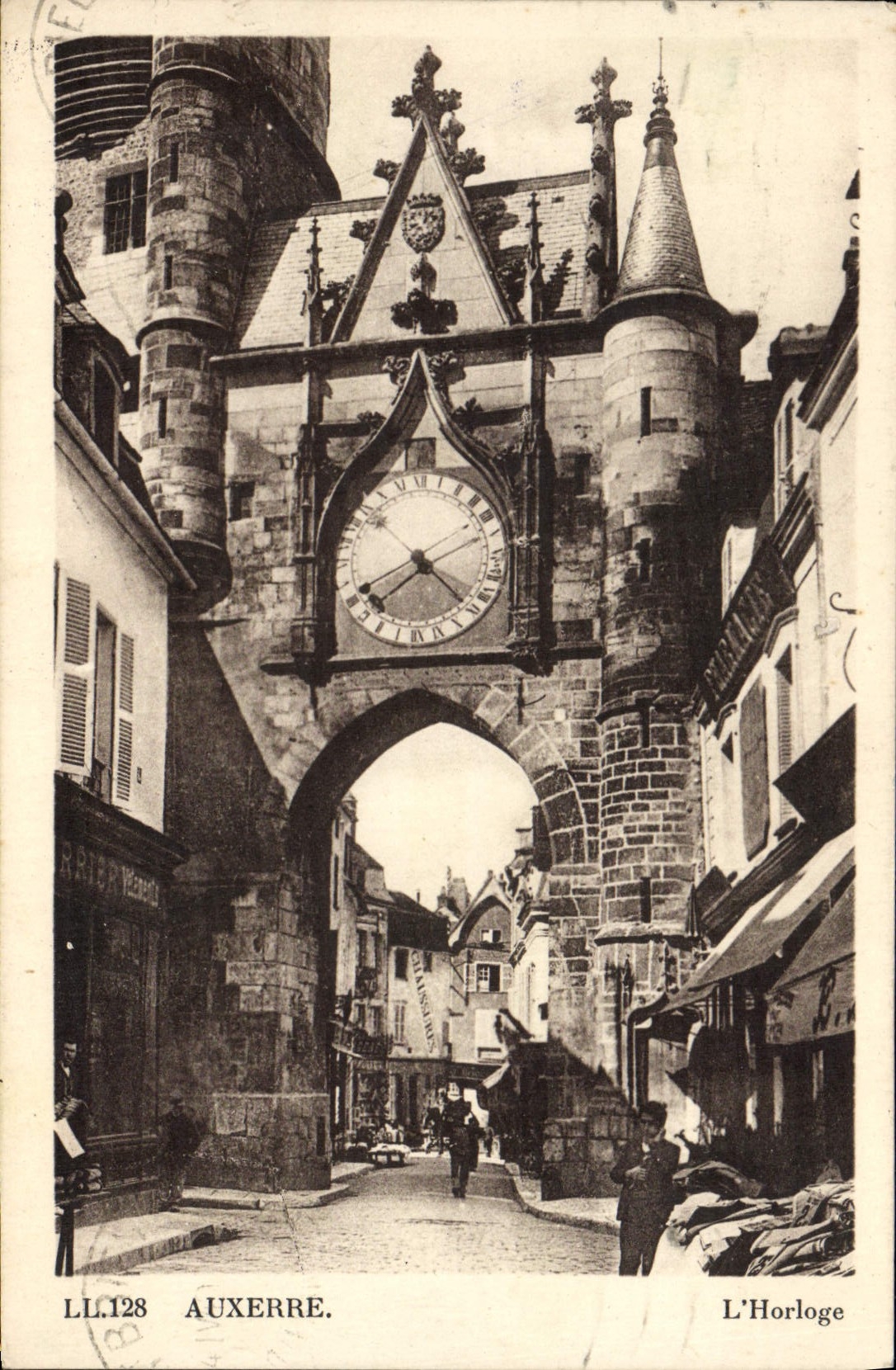 CPA Auxerre L'Horloge