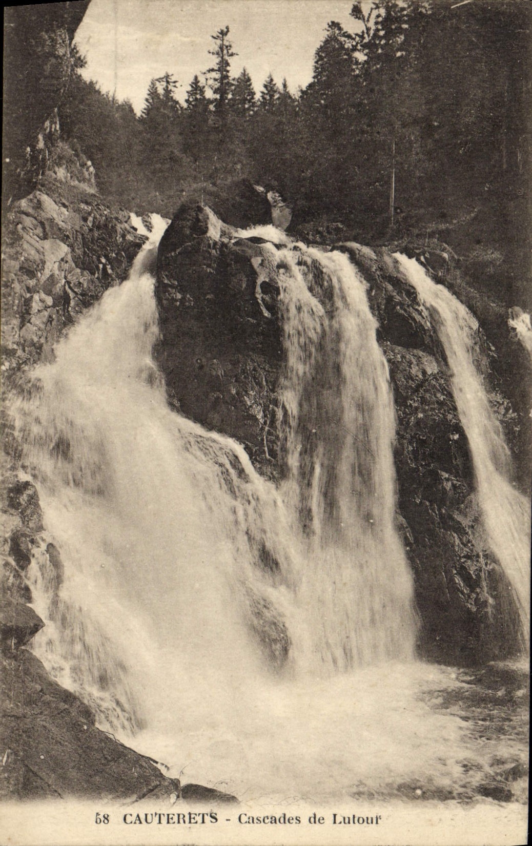 CPA Cauterets Cascades De Lutour