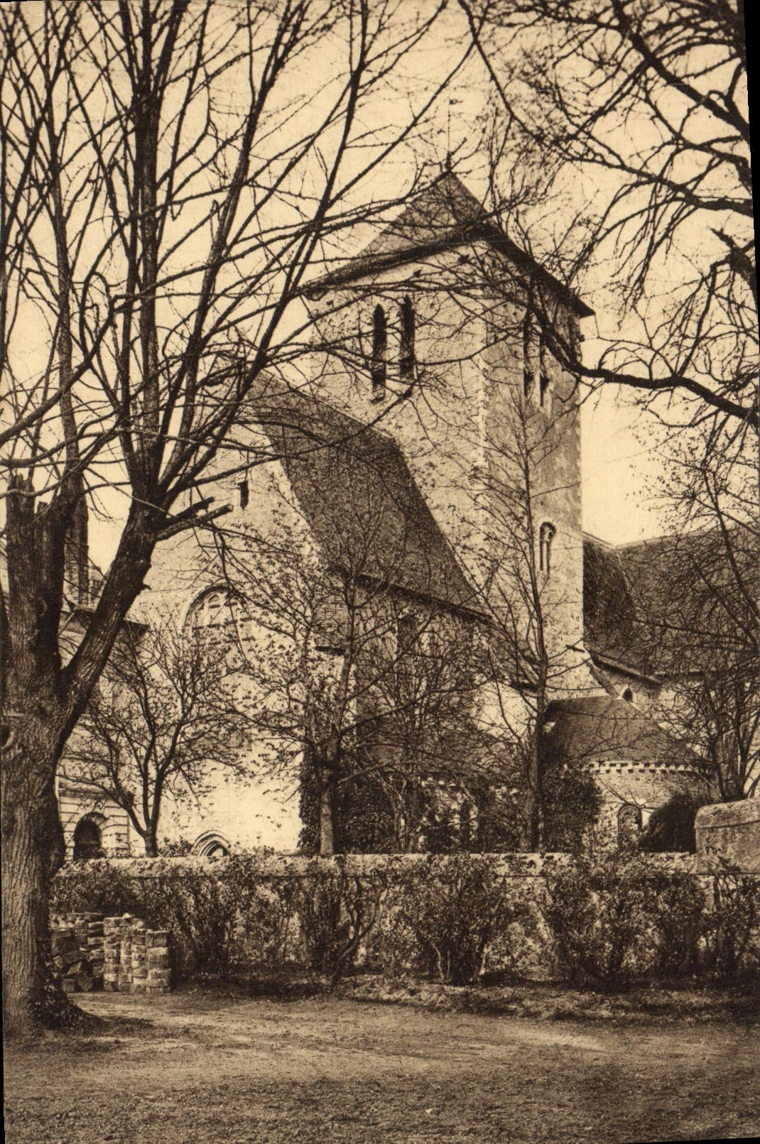 VINTAGE POSTCARD the Bell-tower Of the Abbey church St Pieire De Solesmes the Sarthe