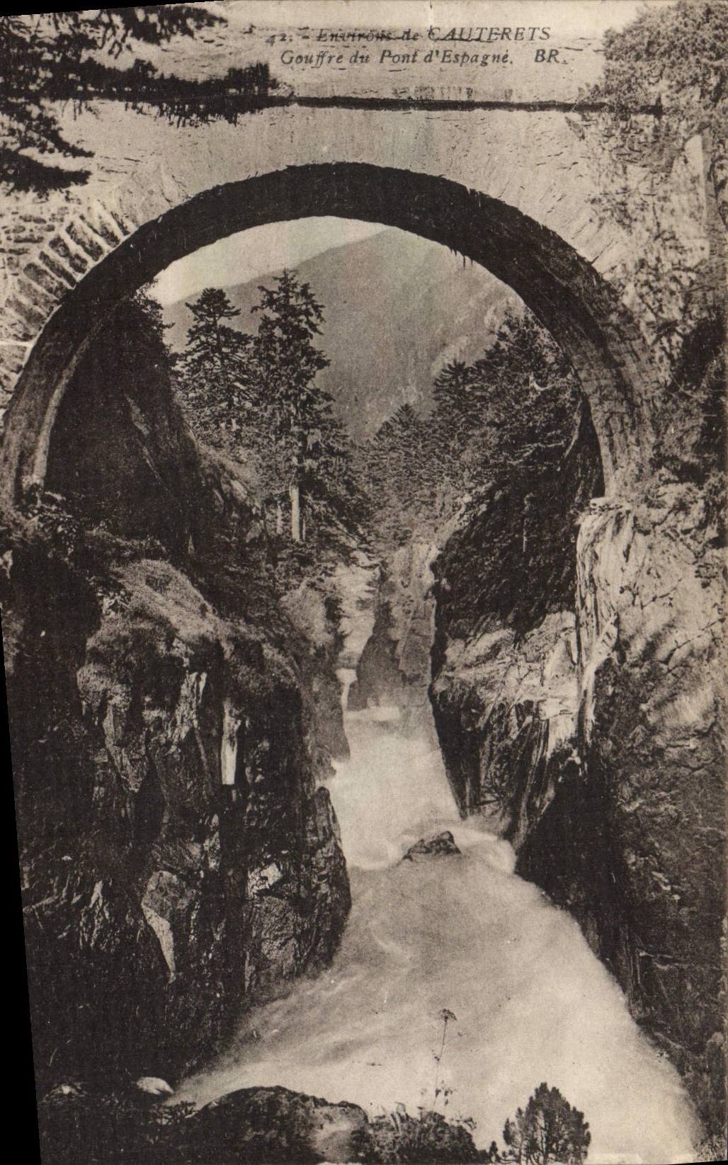 CPA Environs De Cauterets Gouffre Du Pont d'Espagne