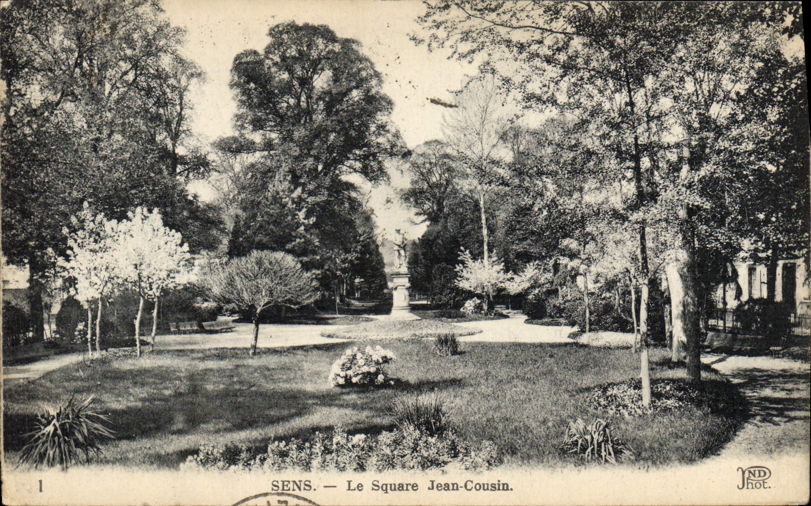 POSTAL de la VENDIMIA Sens el primo de Jean del jardín público