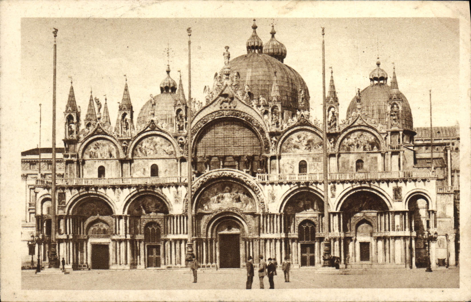 VINTAGE POSTCARD Venezia Basilica Di S Marco