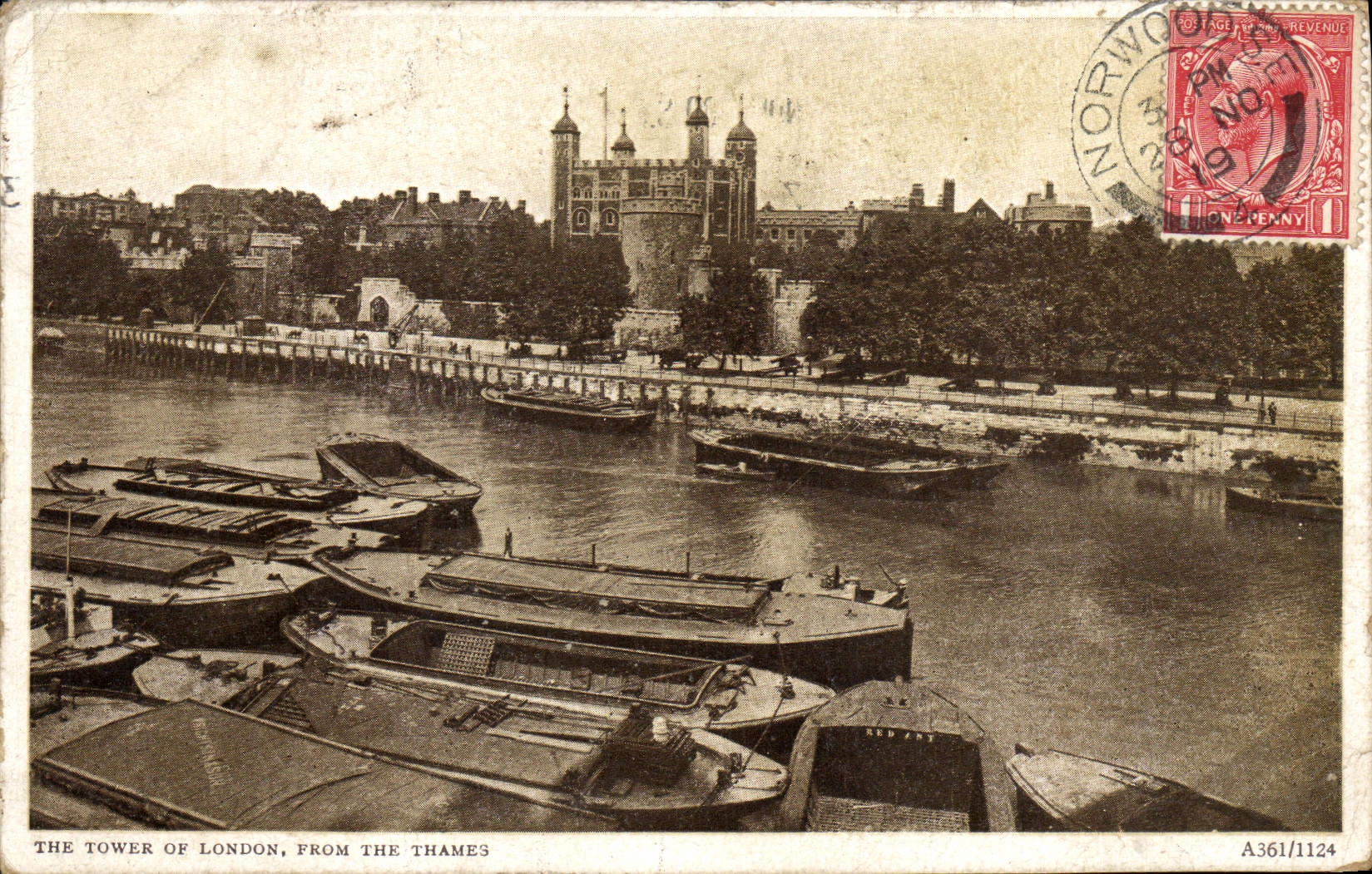 CPA The Tower Of London From The Thames