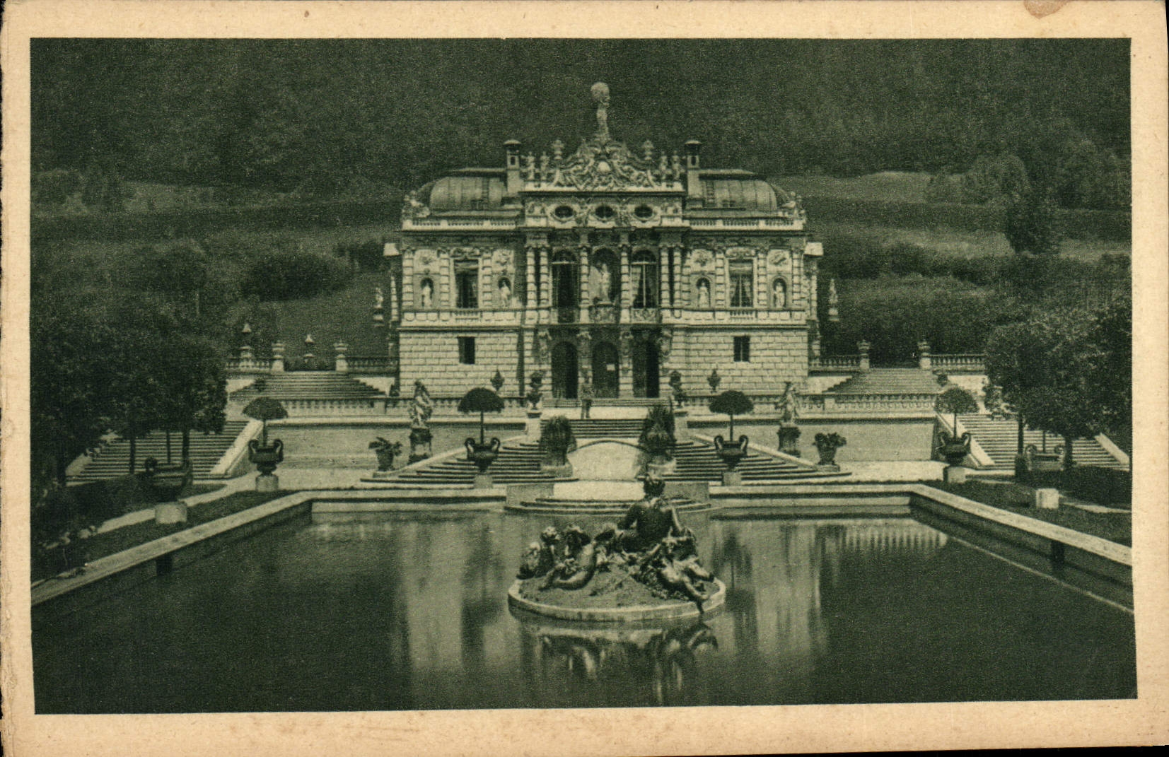 VINTAGE POSTCARD Schloss Linoderhof