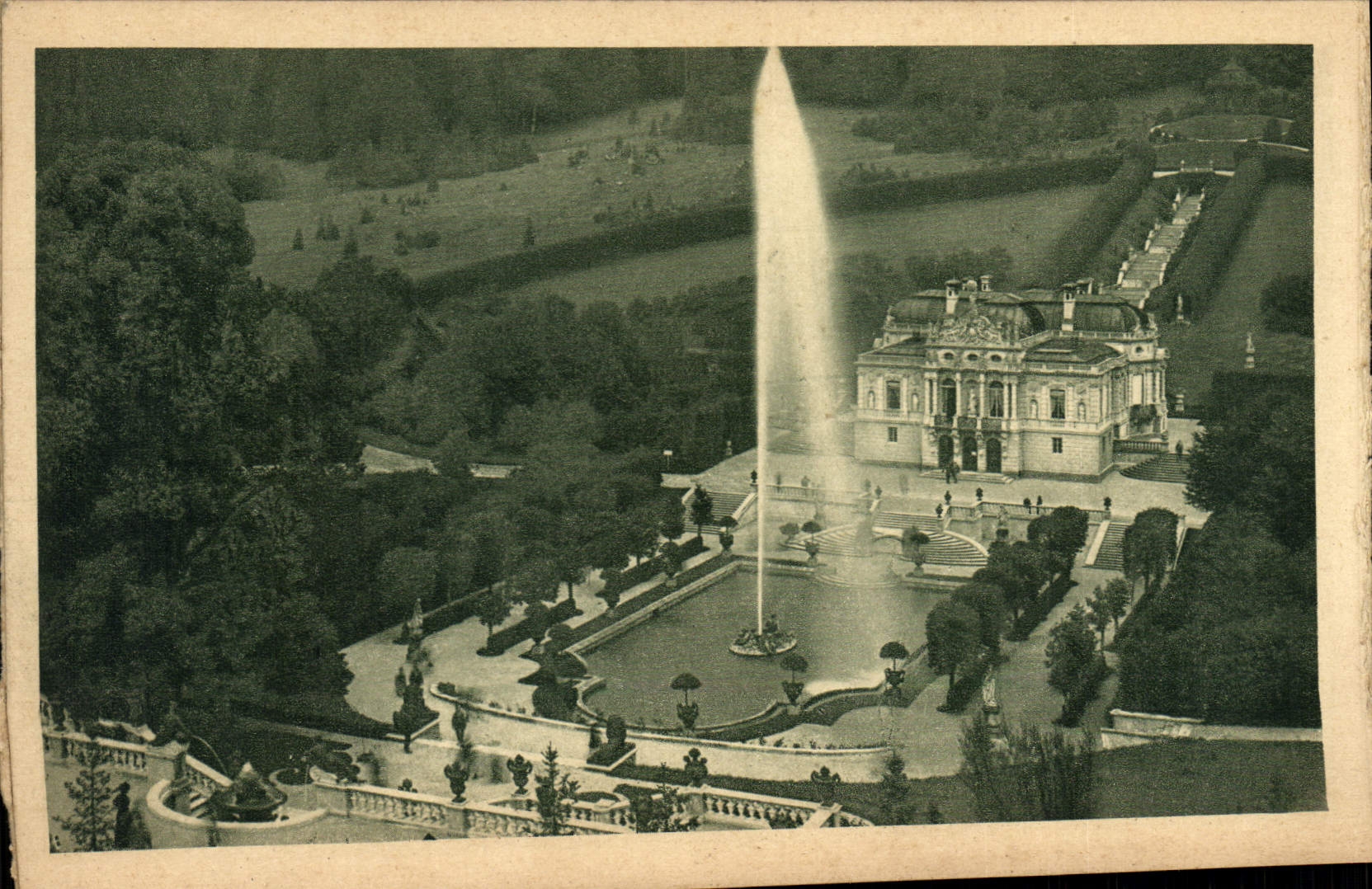 VINTAGE POSTCARD Schloss Linderhof