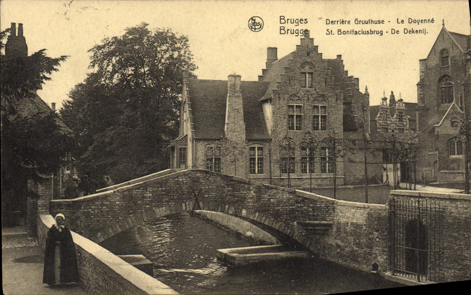 CPA Bruges Derriere Grouthuse Le Doyenne 