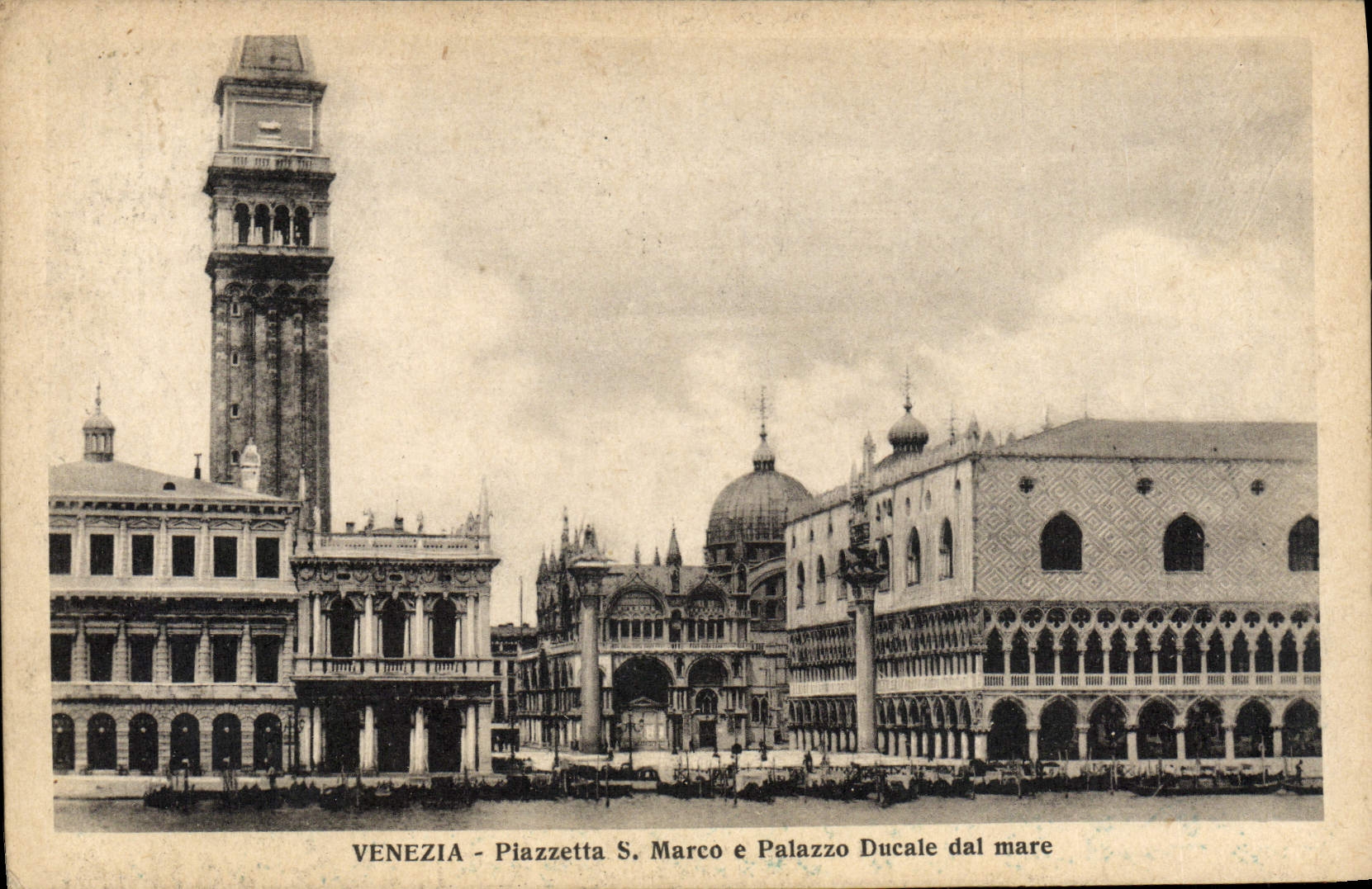 VINTAGE POSTCARD Venezia Piazzetta S Marco E Palazzo Ducal Dal Pond