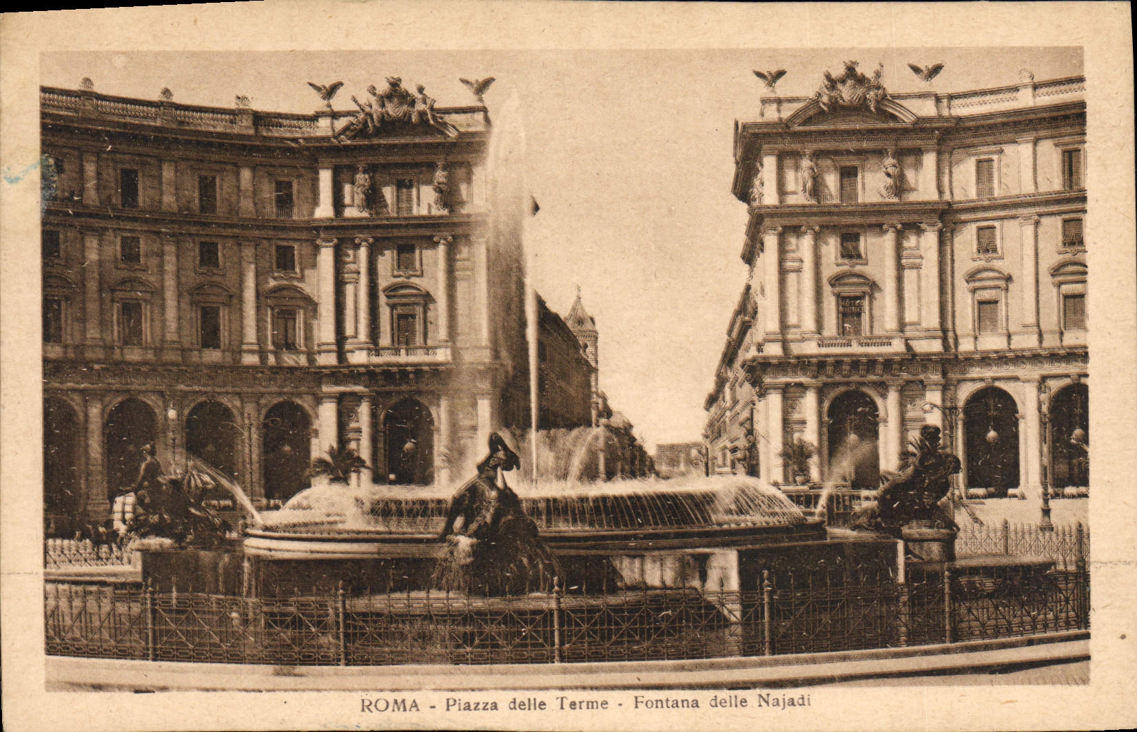 Término Fontana Deile Najadi de Roma Plazza Delle de la POSTAL de la VENDIMIA