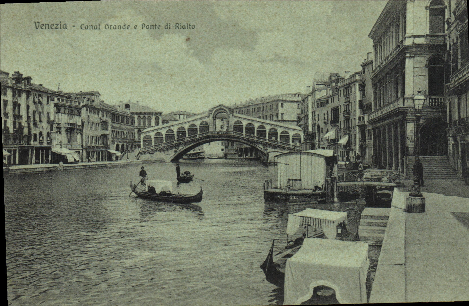 VINTAGE POSTCARD Venezia Canal Large E Big shot Di Rialto