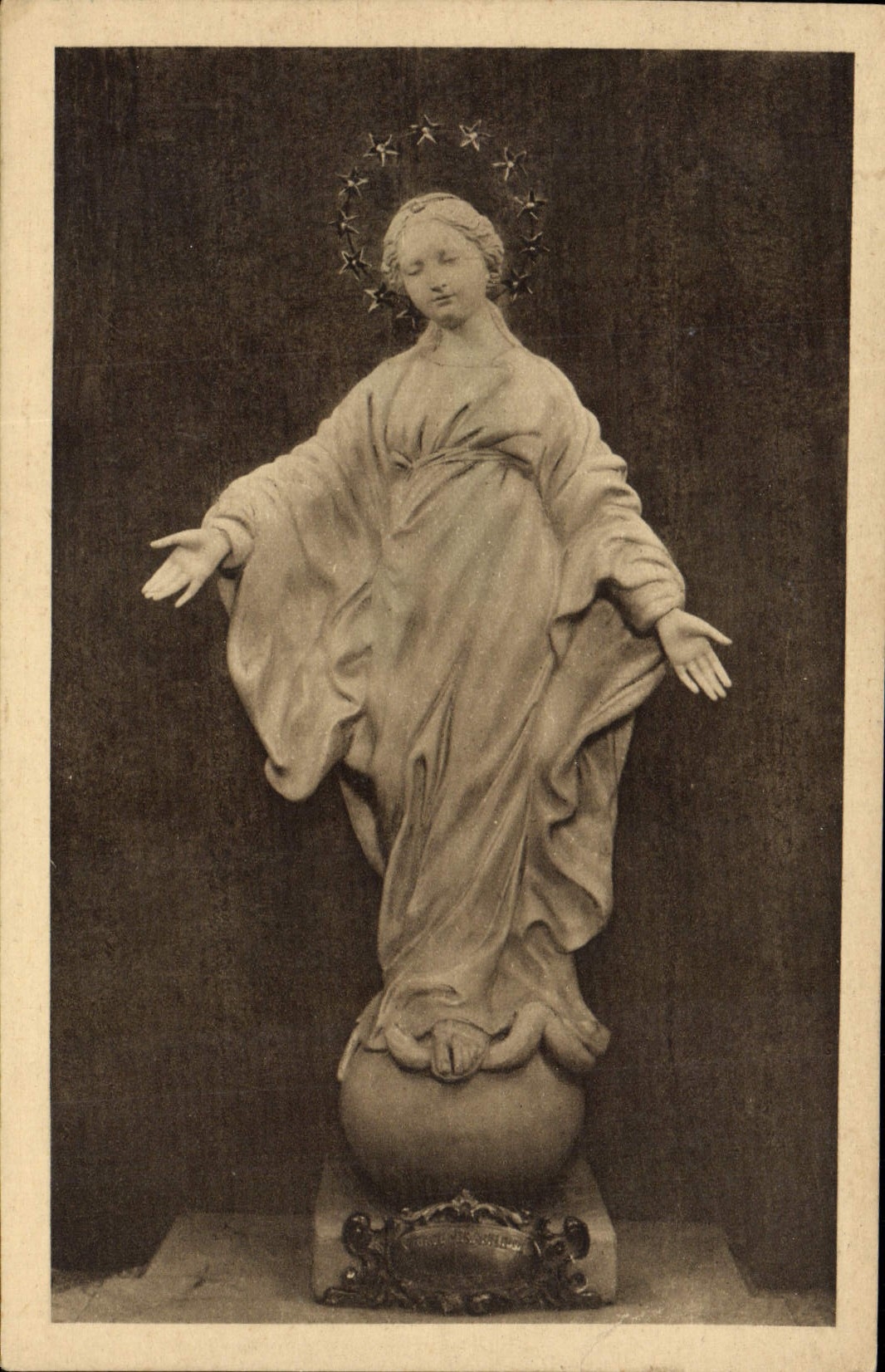 CPA La statue miraculeuse de la vierge du sourire Lisieux