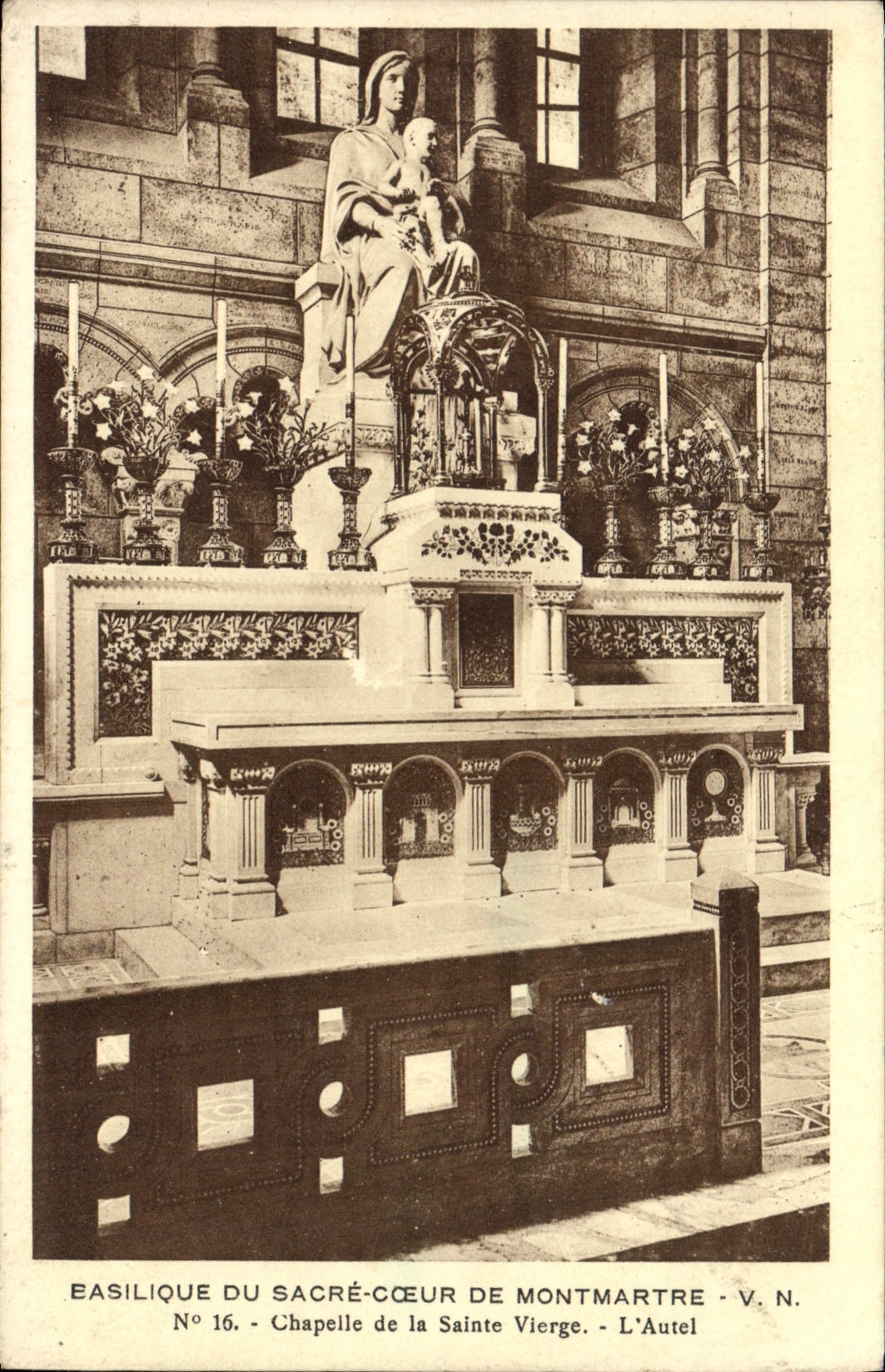 CPA Basilique Du Sacre coeur De Montmartre Chapelle de la Sainte Vierge L'autel