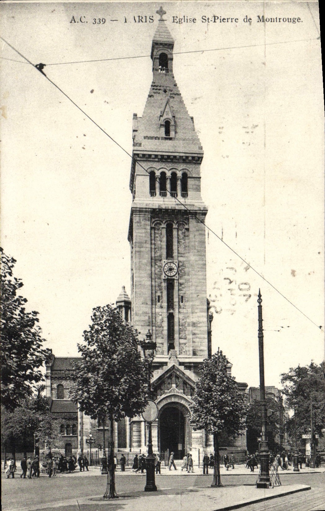 CPA Paris Eglise St Pierre de Montrouge