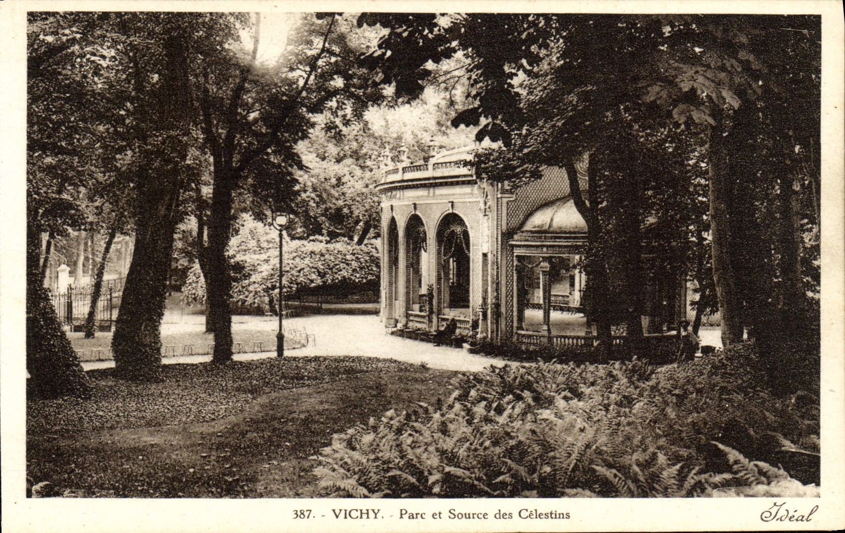 CPA Vichy Parc et Source des Celestins