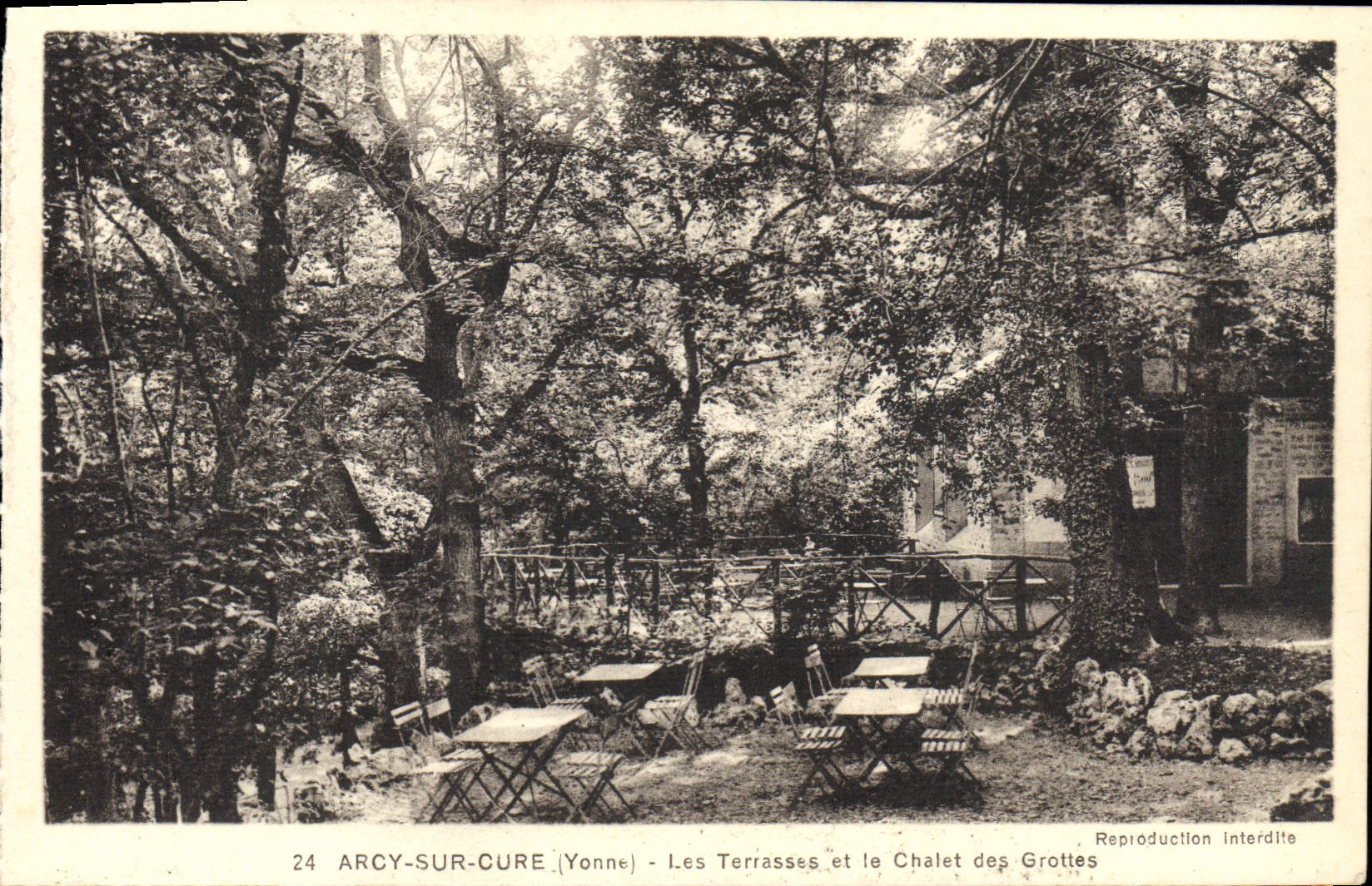 CPA Arcy Sur Cure Les Terrasses et le Chalet des Grottes