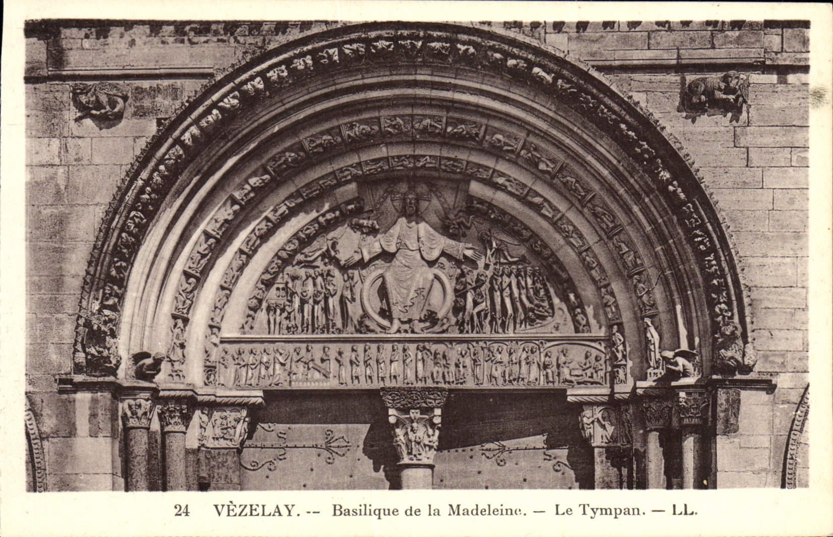 VINTAGE POSTCARD Vezelay Basilica of the Madeleine the Tympanum