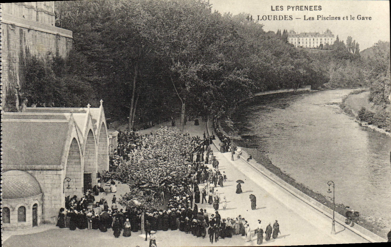 VINTAGE POSTCARD the Heavy Pyrenees Swimming pools and Gave