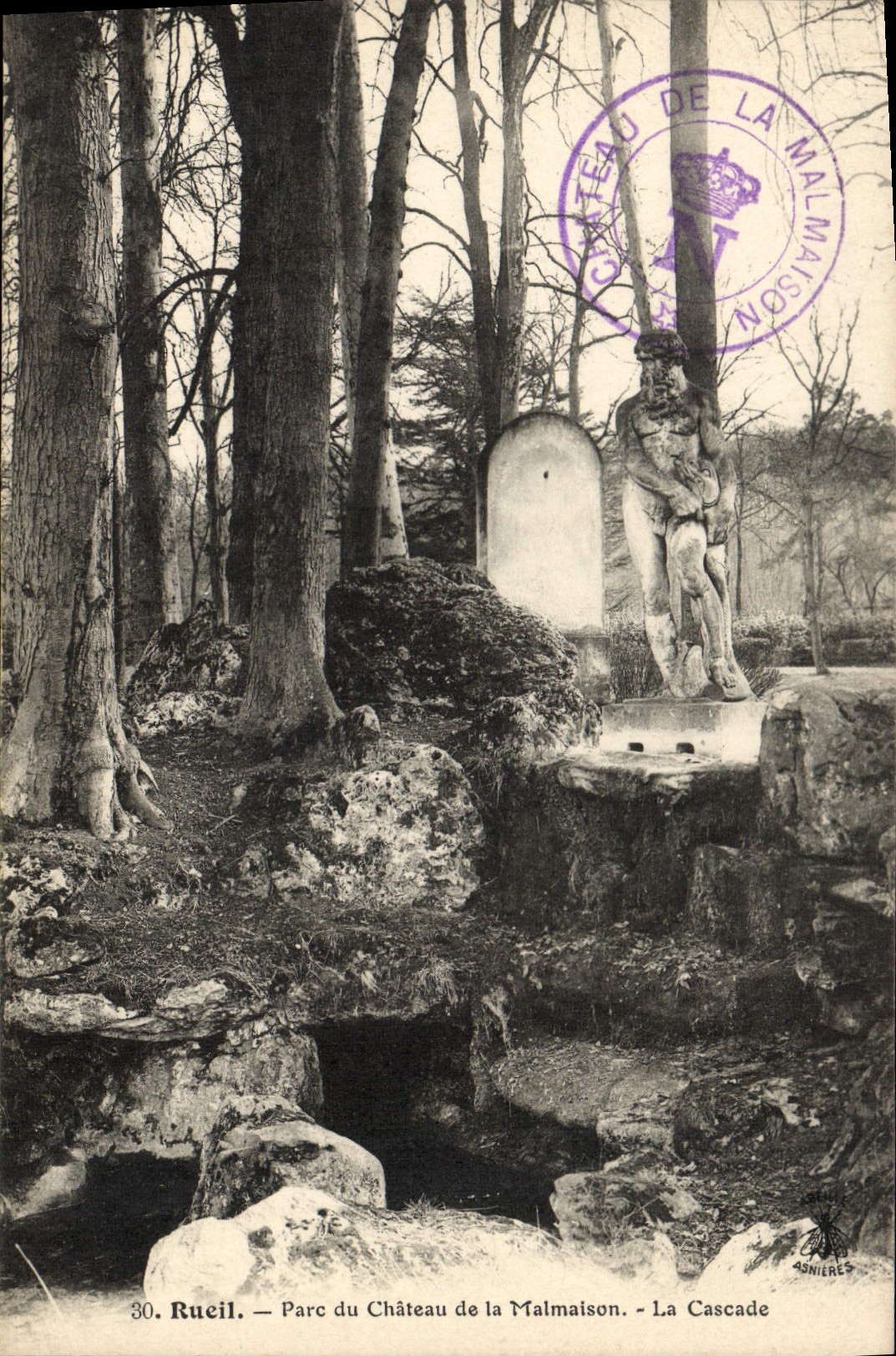 VINTAGE POSTCARD Rueil Park of the Castle of Malmaison the Cascade