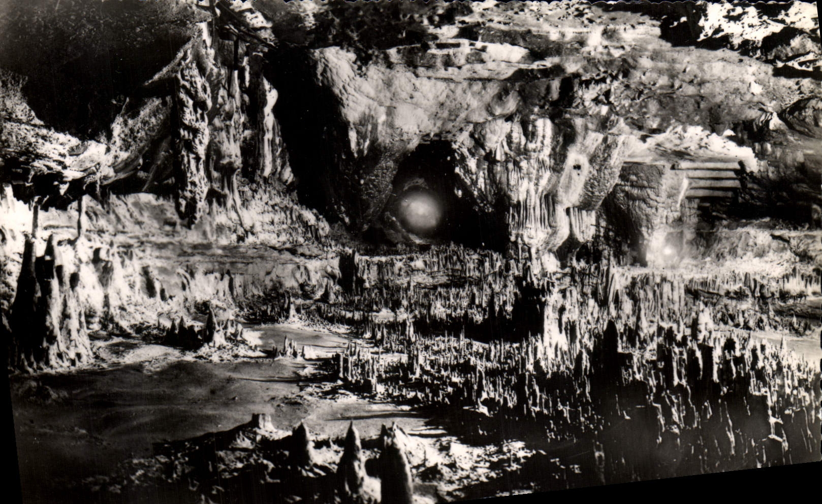 MODERN CARD Caves of Arcy on Cure the room of the virgin