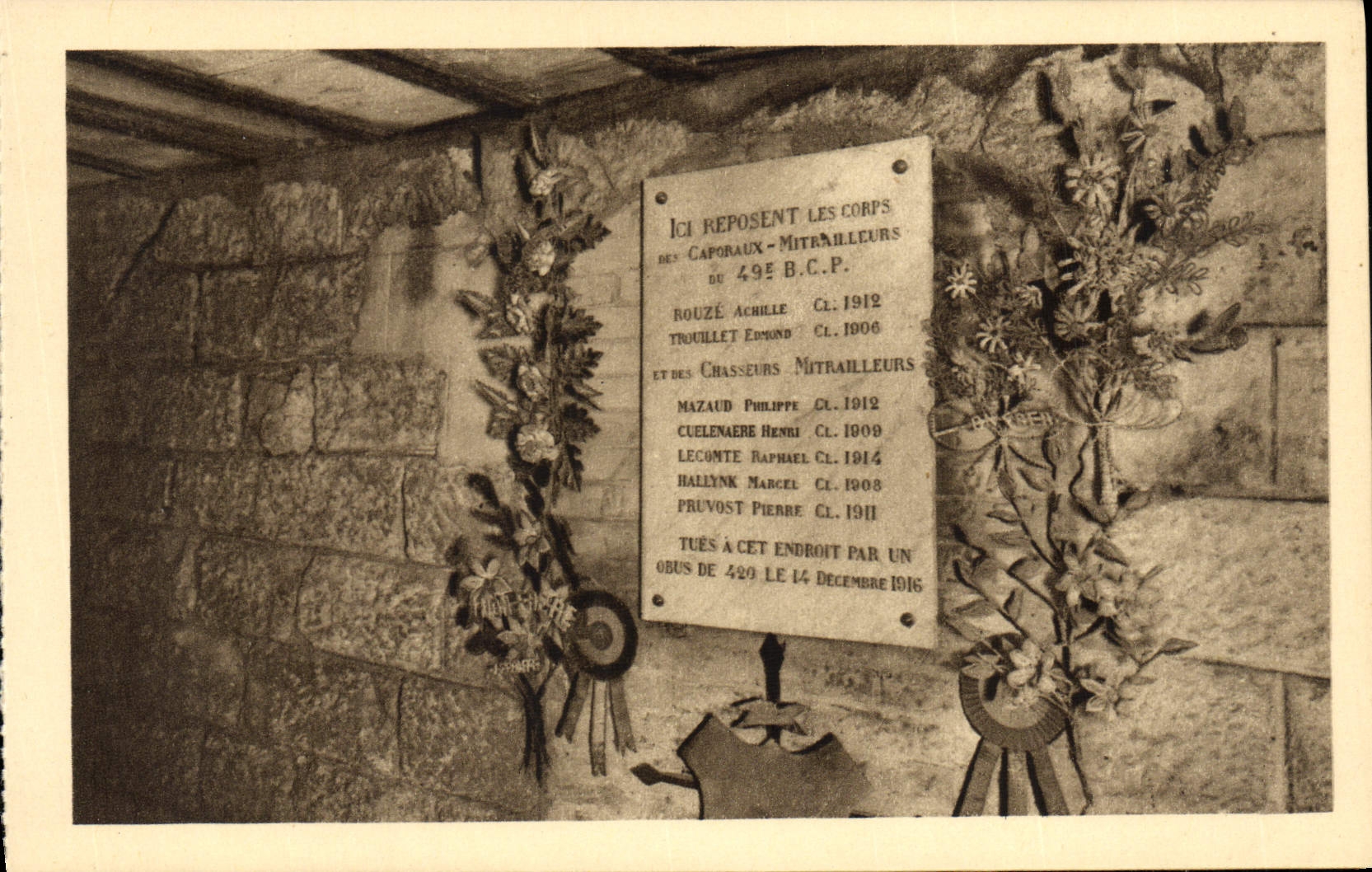 VINTAGE POSTCARD Extremely of Douaumont Casemate or the bodies of the Militaria hunters rest